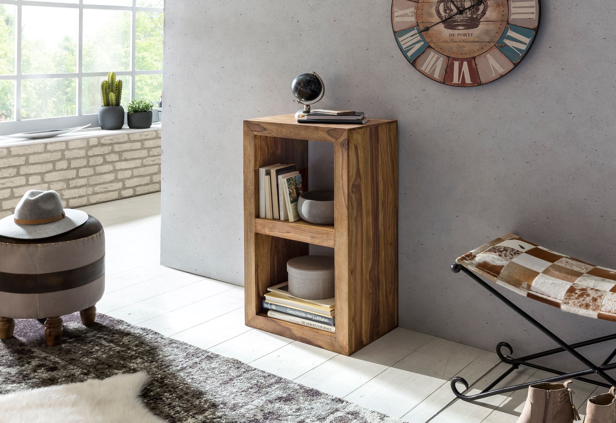 furnicato Standregal Massivholz, Walnuss Finish 88x50x35 cm, 1-tlg.