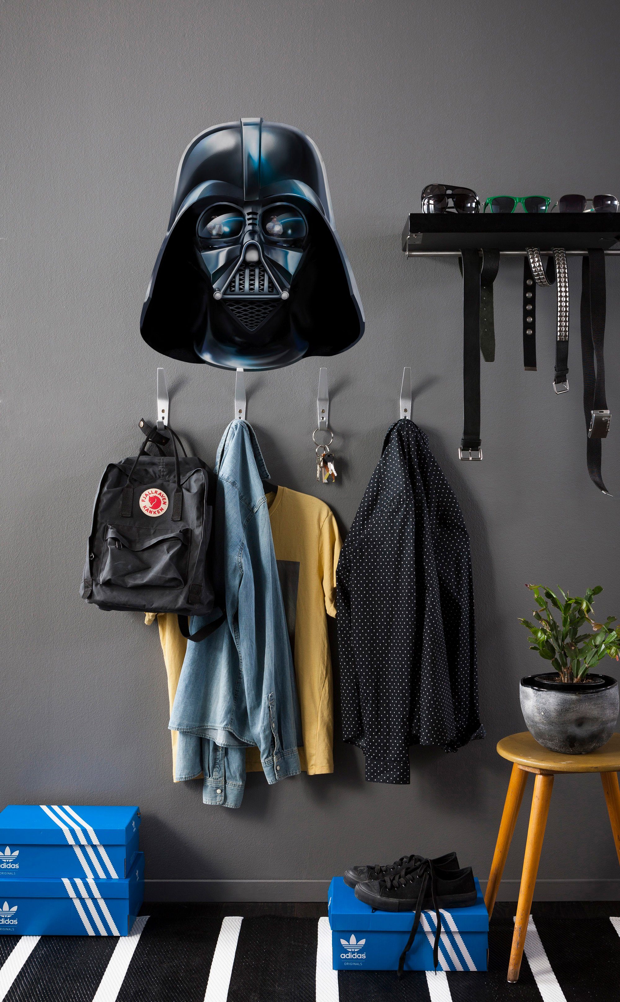 Komar Wandtattoo Star Wars Darth Vader - Größe 50 x 70 cm (1 St), selbstklebend, Wandsticker, Kinderzimmer