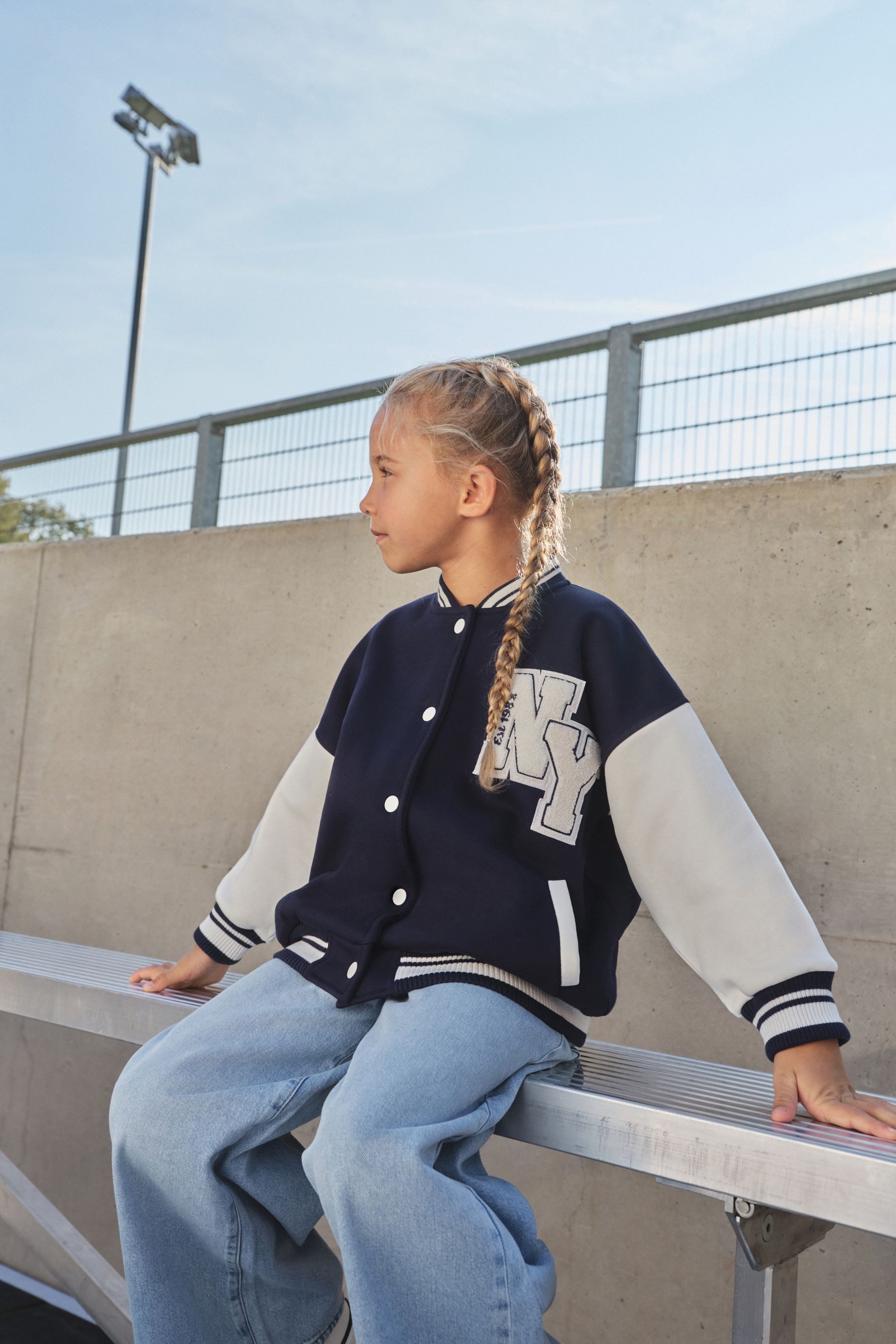 Next Collegejacke Bestickte Varsity-Jacke (1-St)