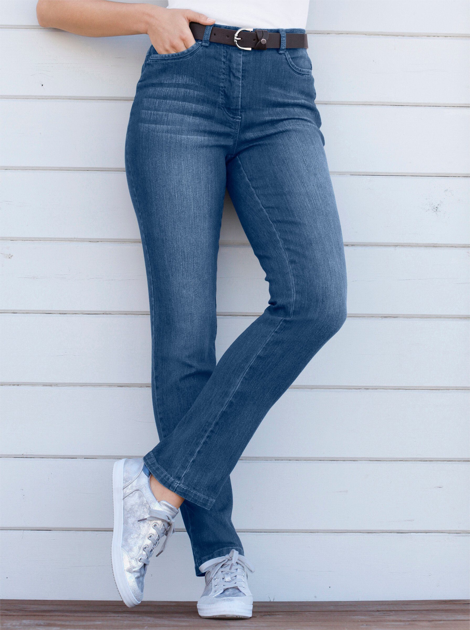 Bequeme Jeans Jeans leicht vertieft