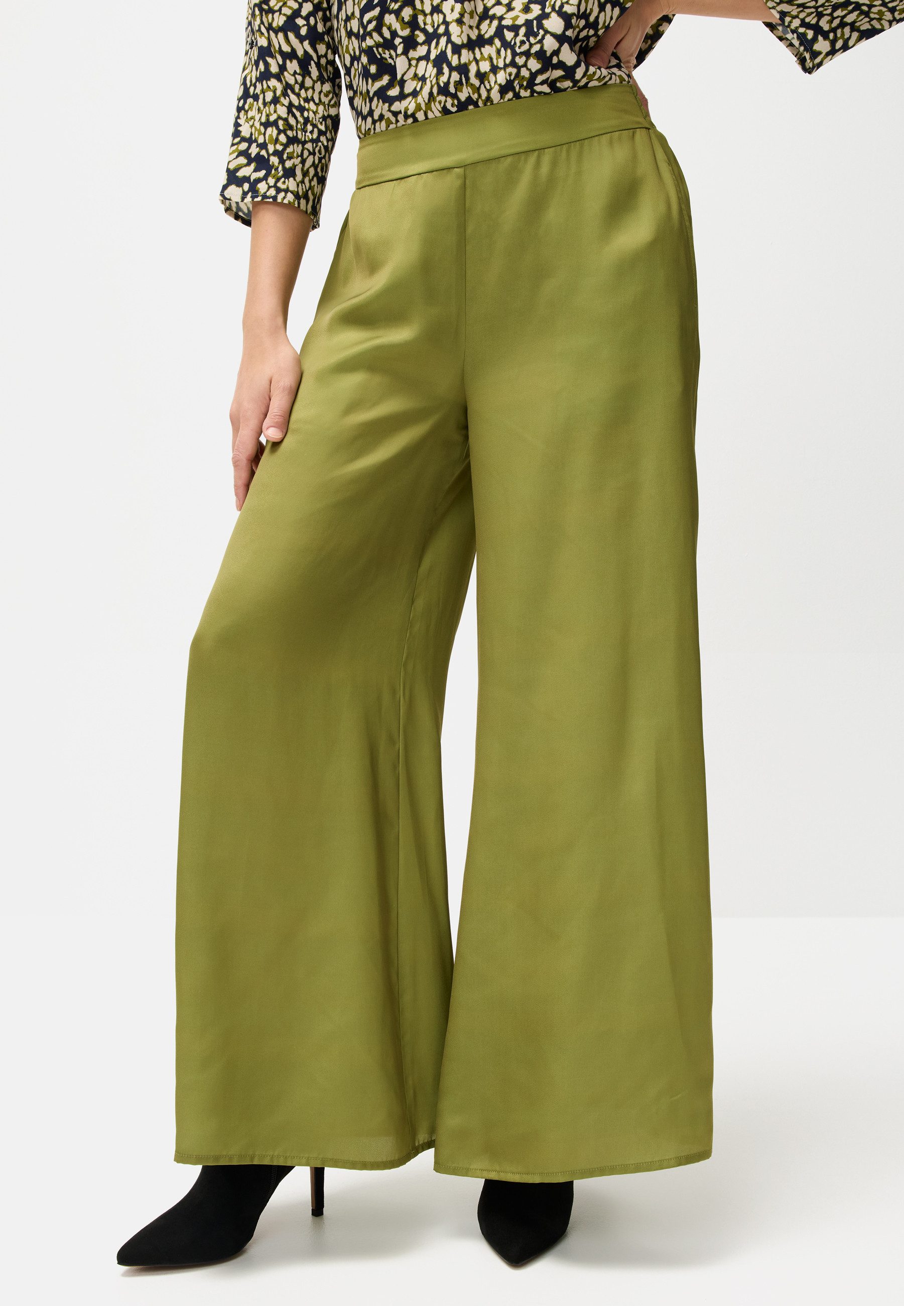 Zum Outfit 11
