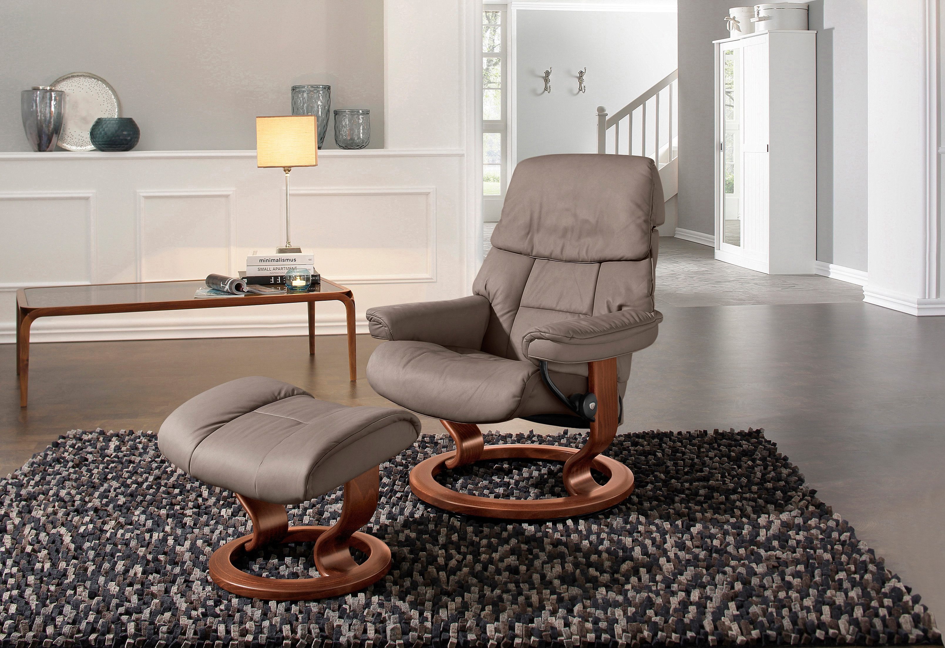 Stressless® Relaxsessel Ruby (Set, Relaxsessel mit Hocker), mit Classic Base, Размер M, Gestell Eiche, Wenge, Braun & Schwarz