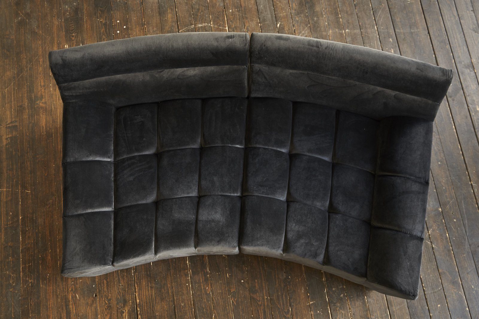 KAWOLA Sofa Farben Stoff Velvet Sofa verschiedene schwarz | NERLA, Big schwarz