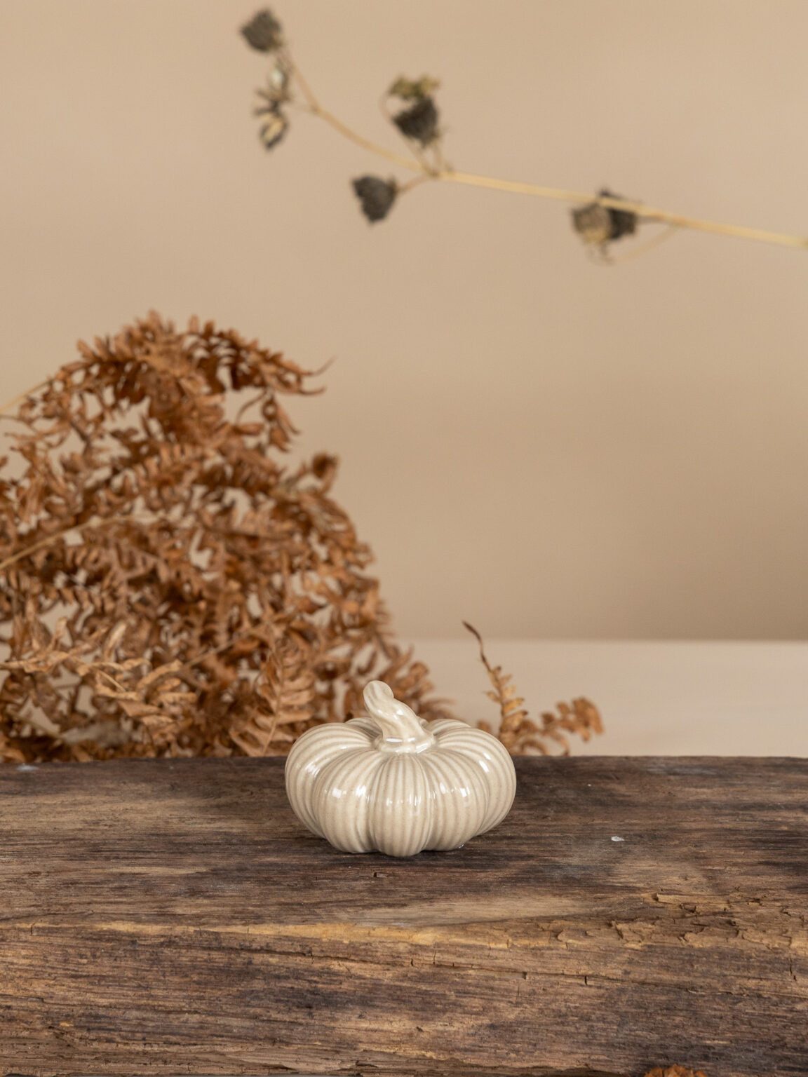 Storefactory Dekoobjekt Kürbis Ekasen Keramik weiß Herbstdeko, Dekoobjekt aus Keramik