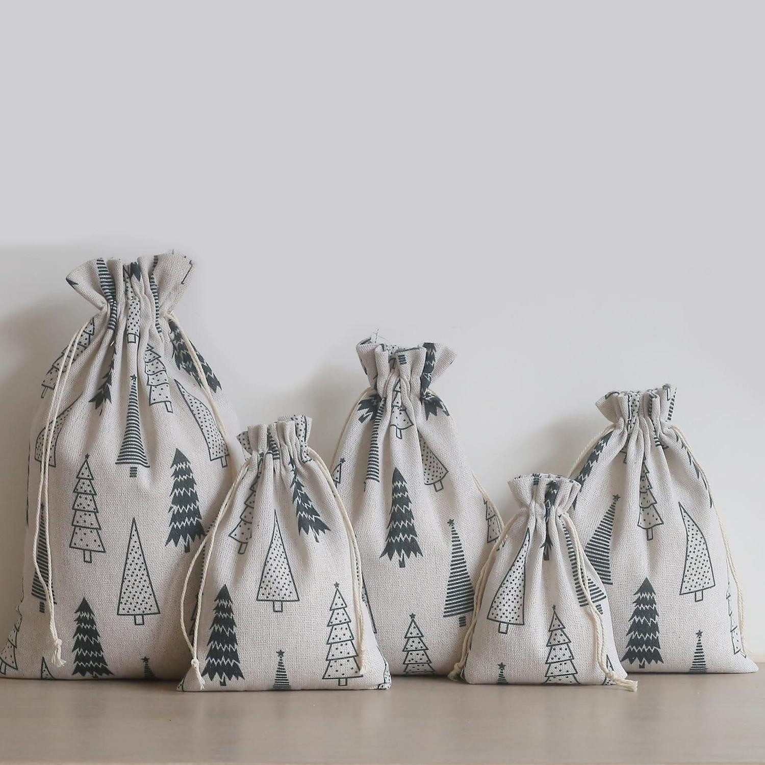 LuxusKollektion befüllbarer Adventskalender Adventskalender zum Befüllen Baumwollbeutel 10x14cm 25 Stück