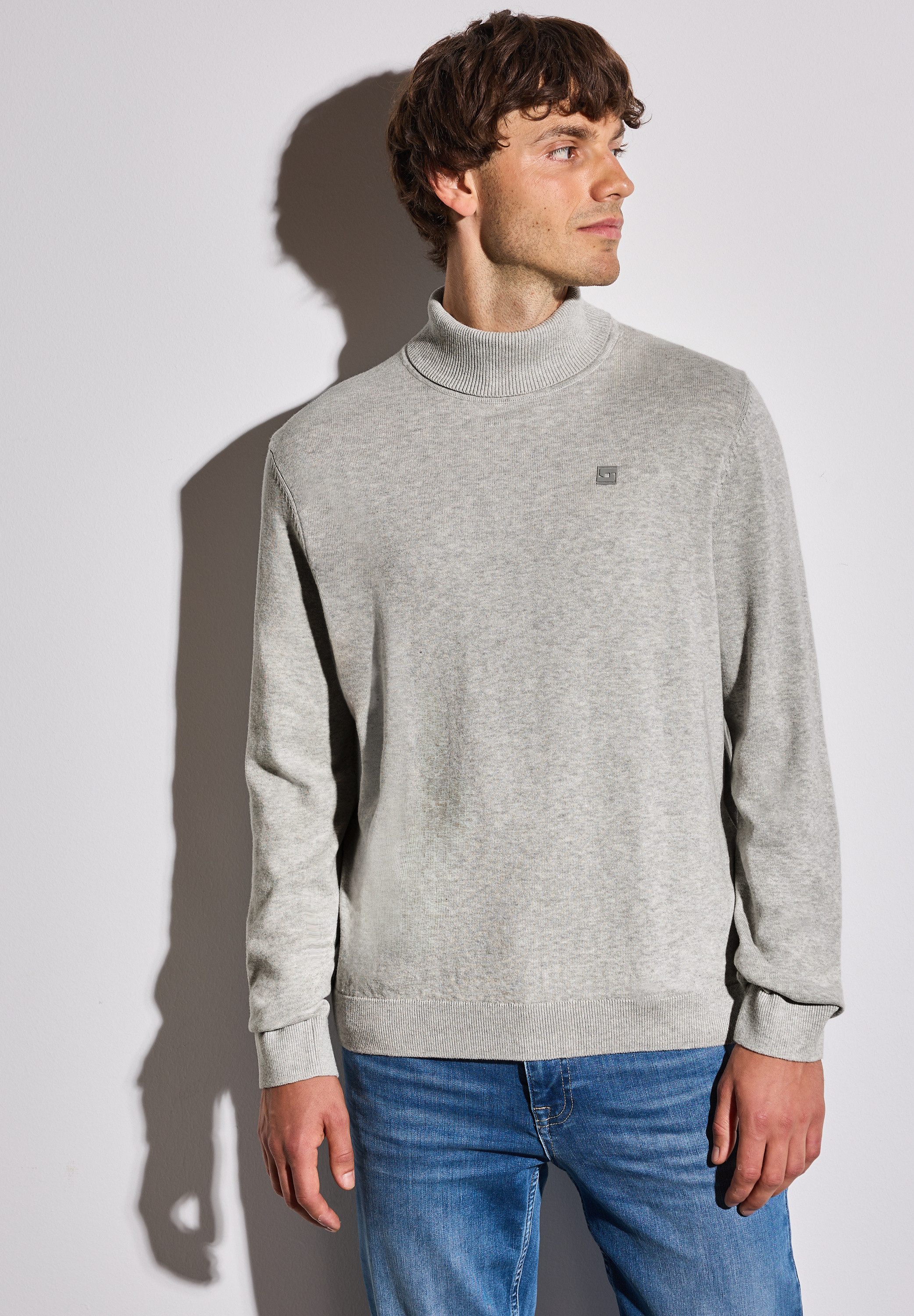 STREET ONE MEN Rollkragenpullover aus reiner Baumwolle. Reduzierter Preis € 36,99. Unverbindliche Preisempfehlung € 49,99