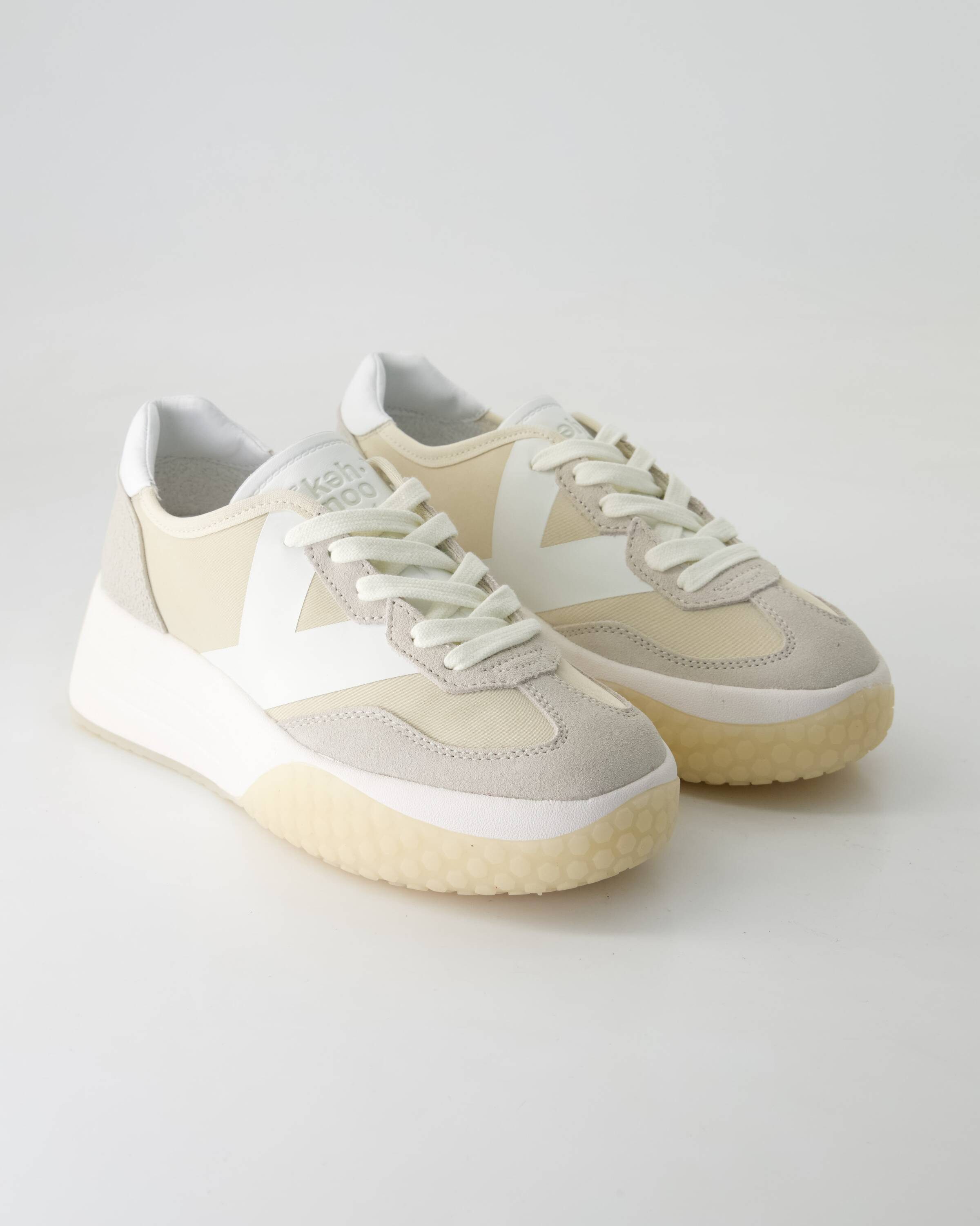 Primary Sneaker