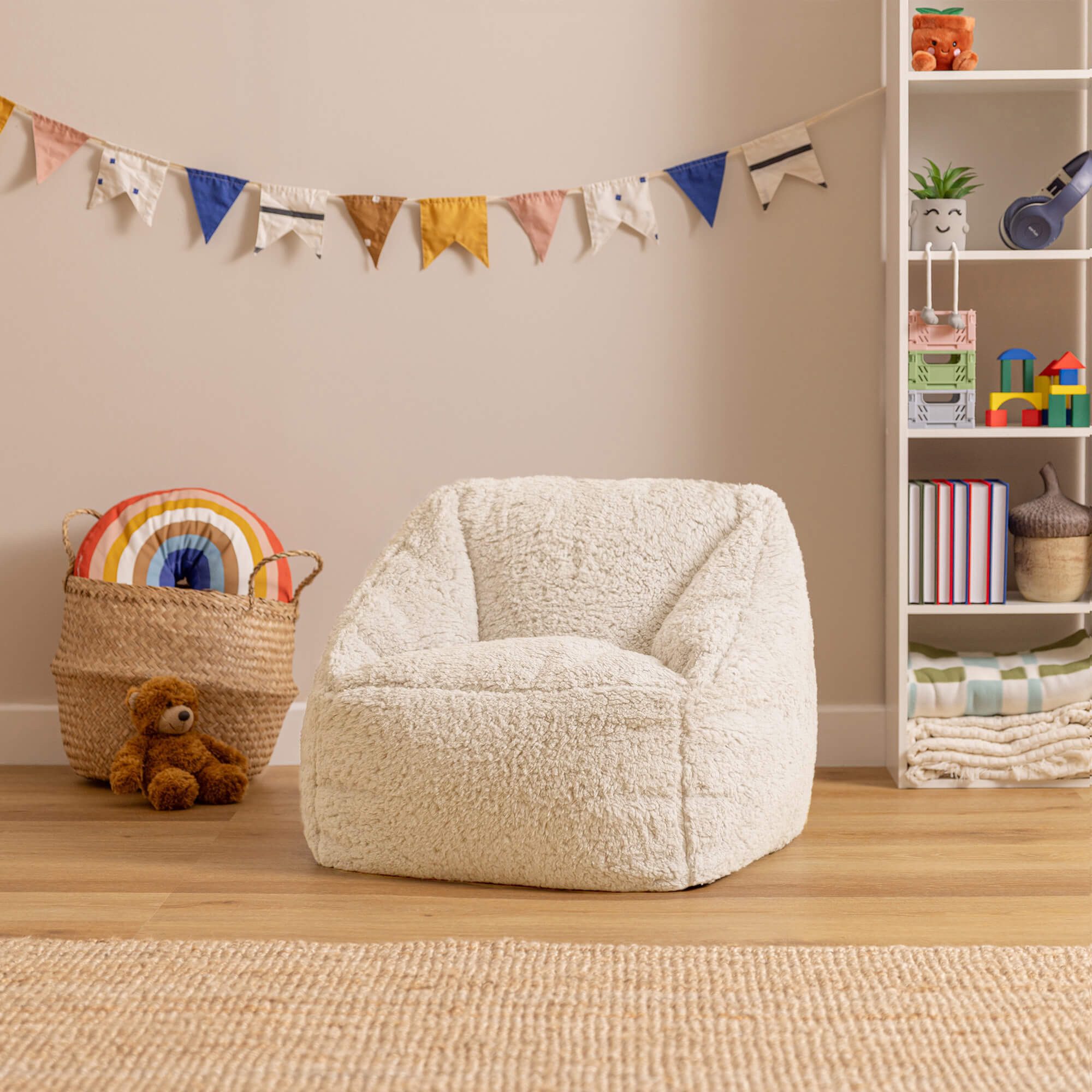 icon Sitzsack Flauschig für Kinder „Teddybär“, 55x44cm, Made in Germany, für Kinderzimmer – Bild 3 von 5