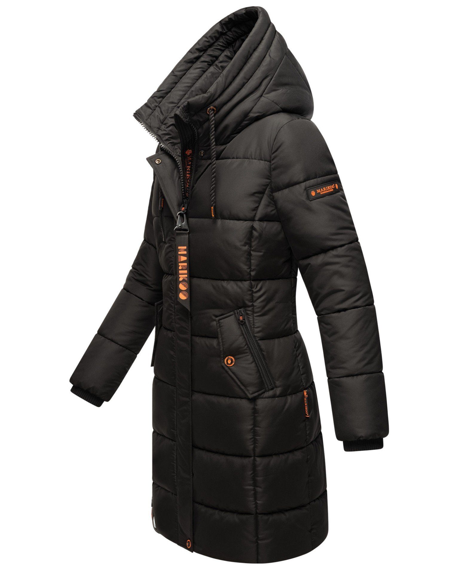 Marikoo Outdoorjacke mit einer großen Kapuze