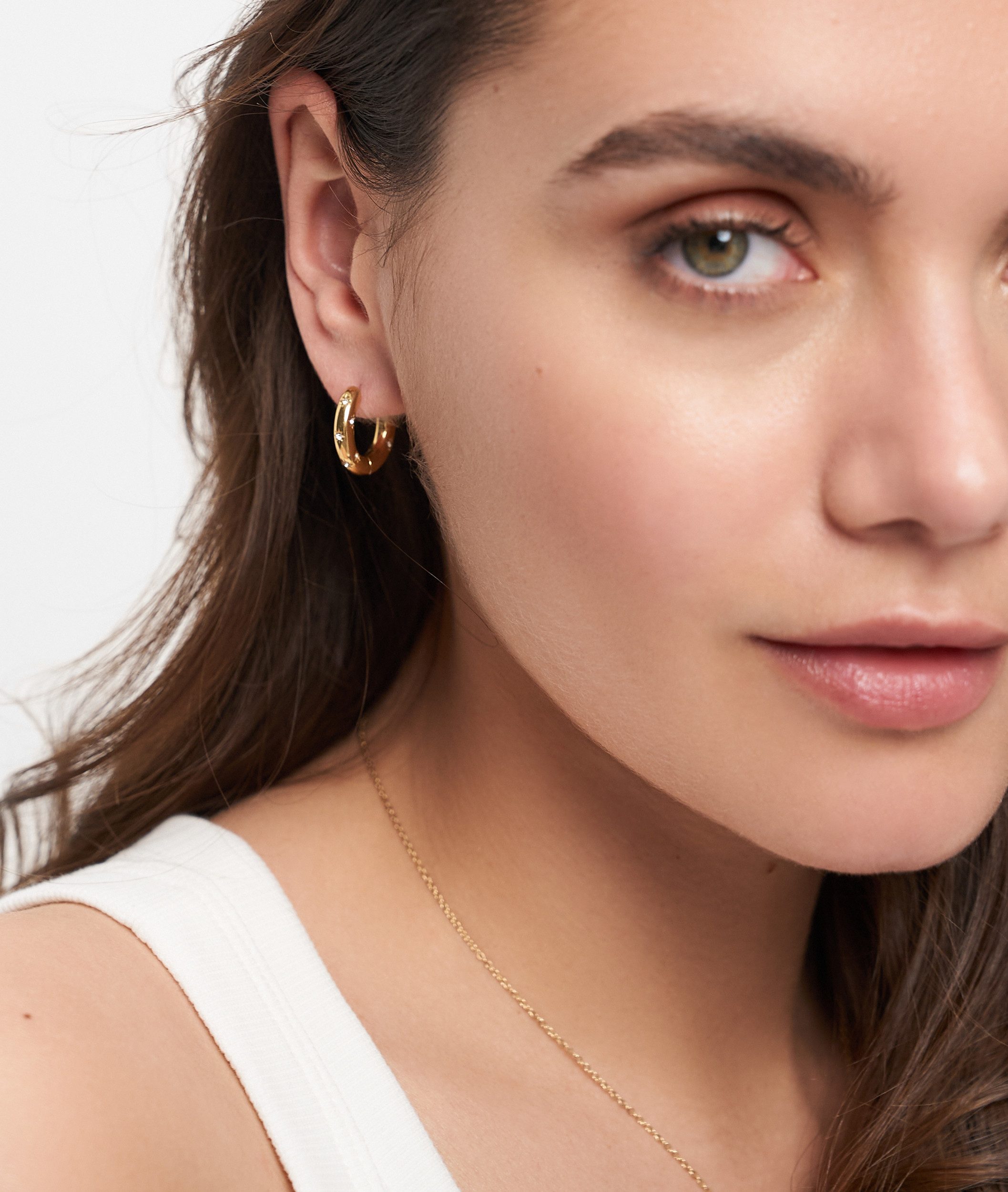 Tamaris Paar Creolen Schmuck Geschenk Creolen mit funkelnden Steinchen Little Twinkle, mit Zirkonia (synth)