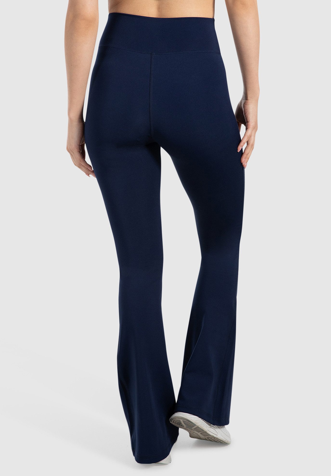 Smilodox Leggings SoftFeel Leonora, Bootcut Yogahose, atmungsaktiv & 4-Wege günstig online kaufen