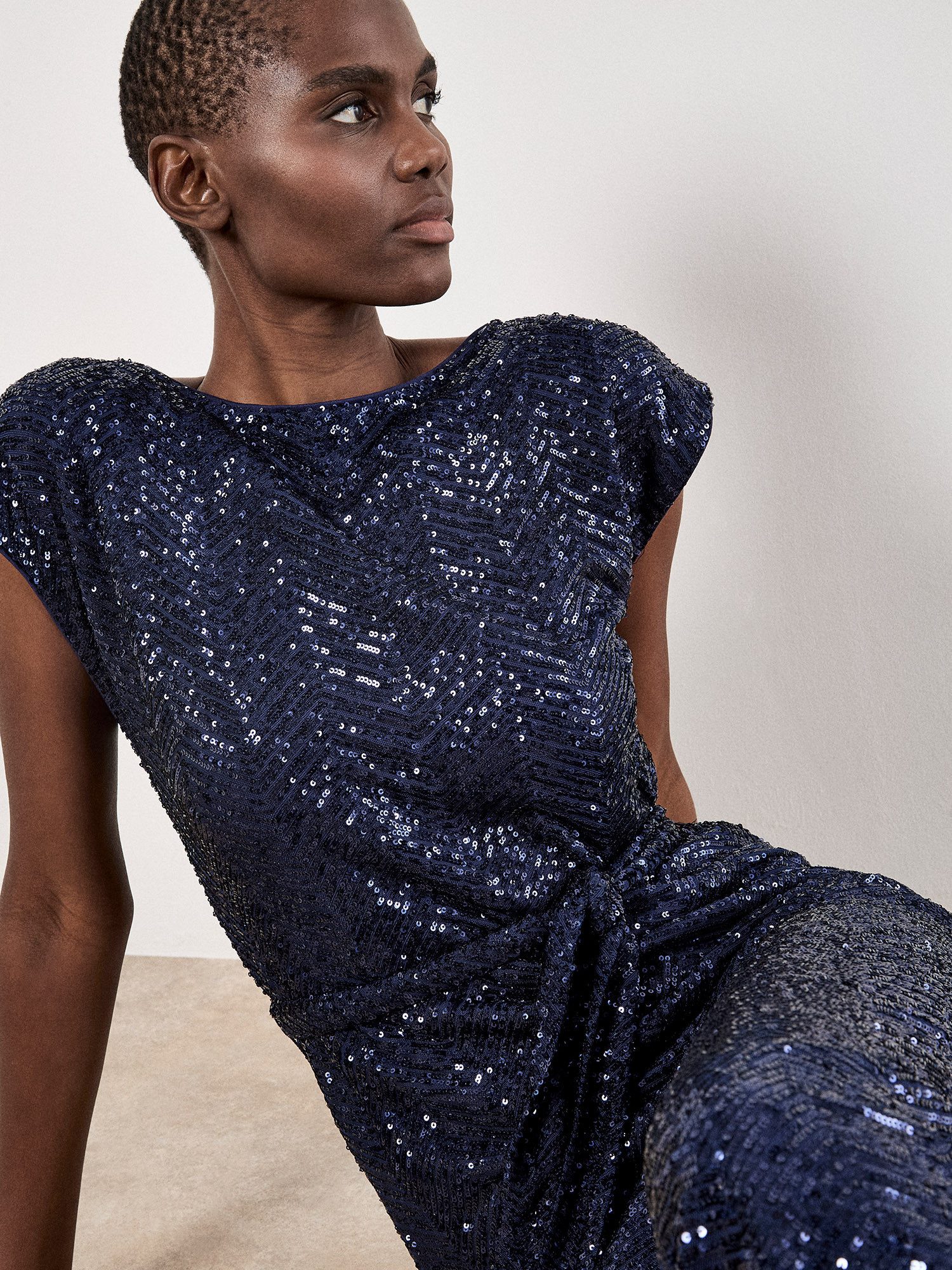 Apricot Partykleid Paillettenkleid mit Chevron-Muster günstig online kaufen