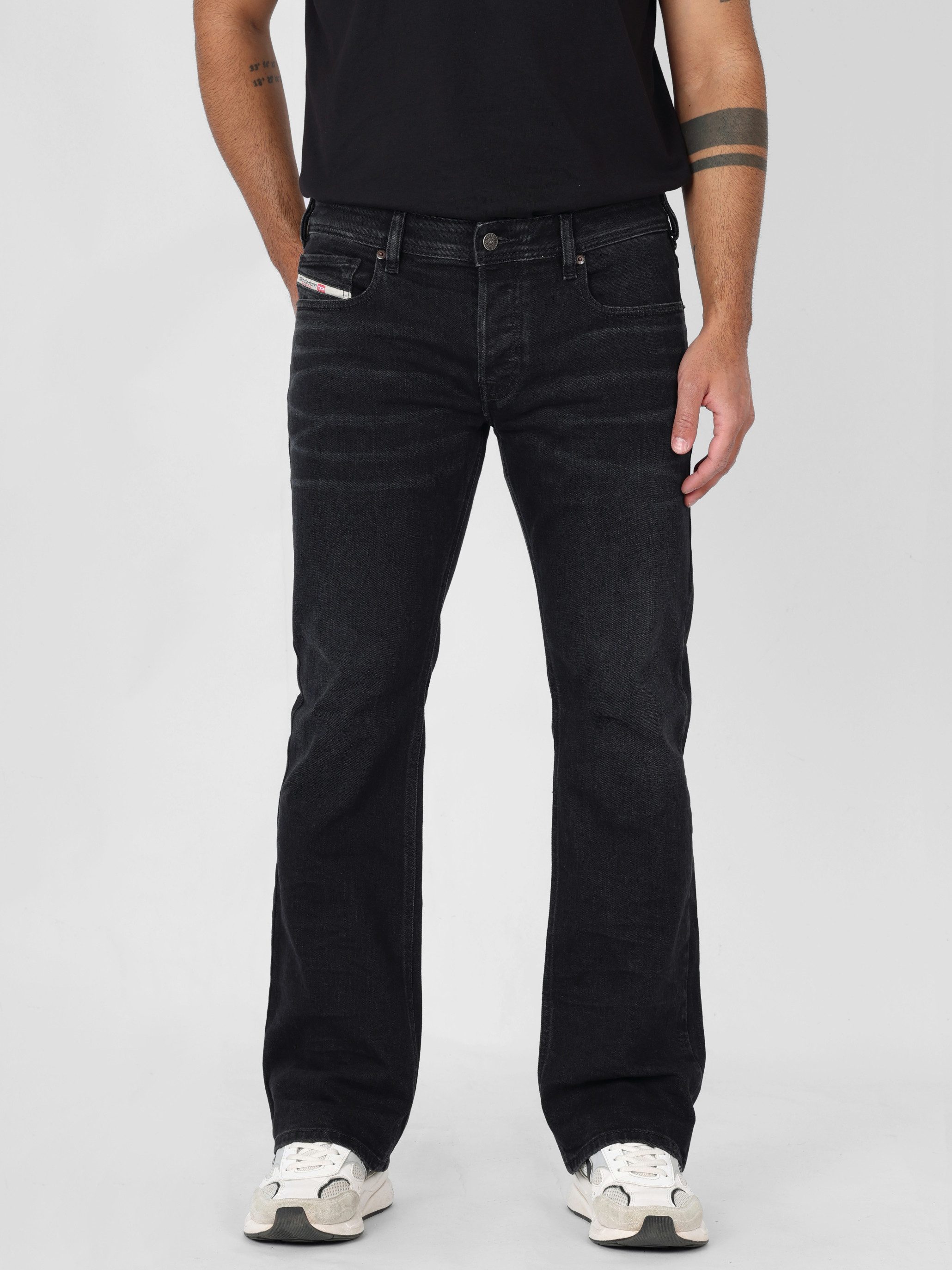 Diesel Bootcut-Jeans schmale, ausgestellte Beinform - 2007 ZATINY-X niedrige Bundhöhe, mittlerer Stretch