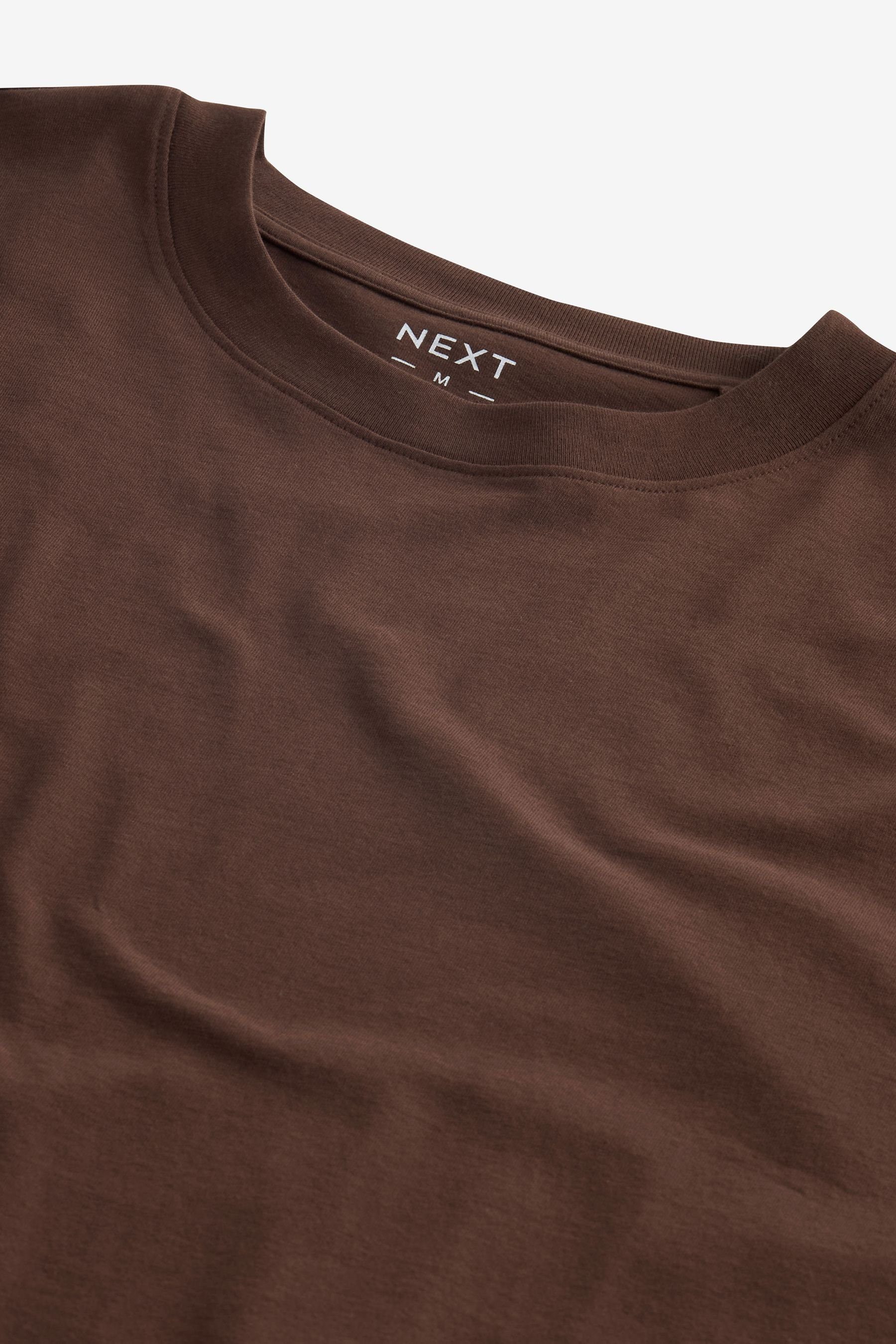 (1-tlg) Brown Fit im T-Shirt Next Relaxed Rundhals-T-Shirt Chocolate