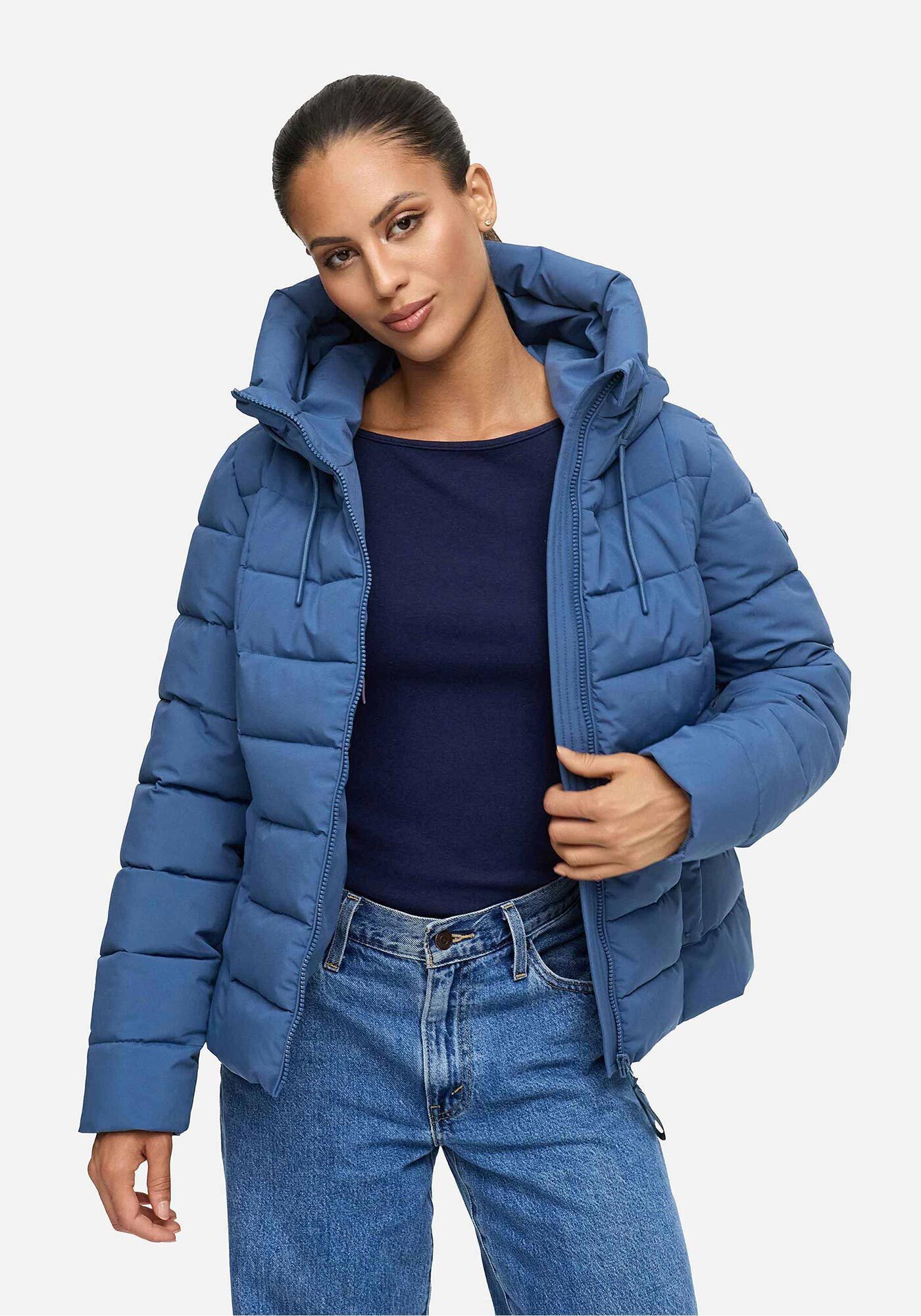 Marikoo Winterjacke Tayenaa mit schmaler Steppung und extra hohem Kragen