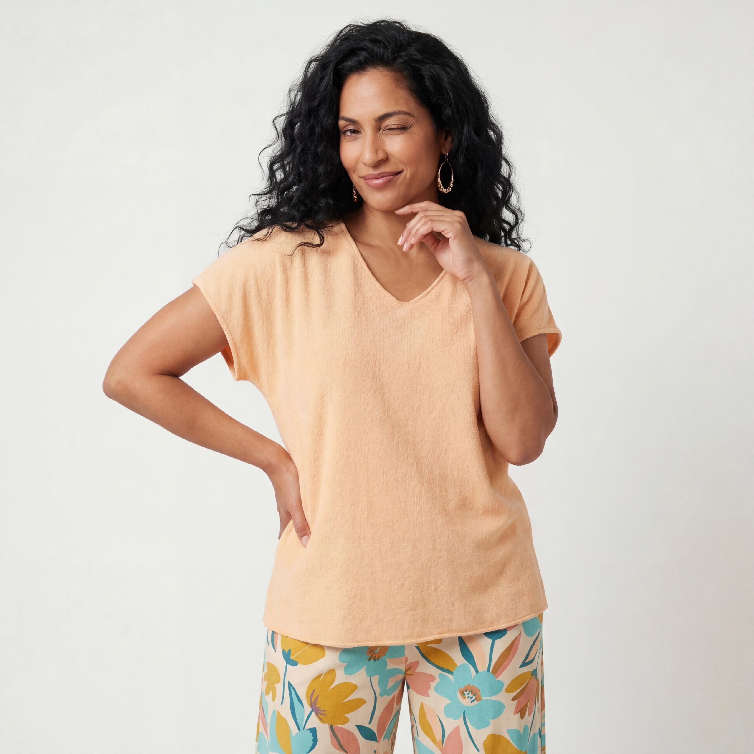 OriginalYou T-Shirt T-Shirt Damen Kurzarm Shirt weiches Feinstrick Oberteil V-Ausschnitt aus softer Viskose, One Size 36-40, mit V-Ausschnitt
