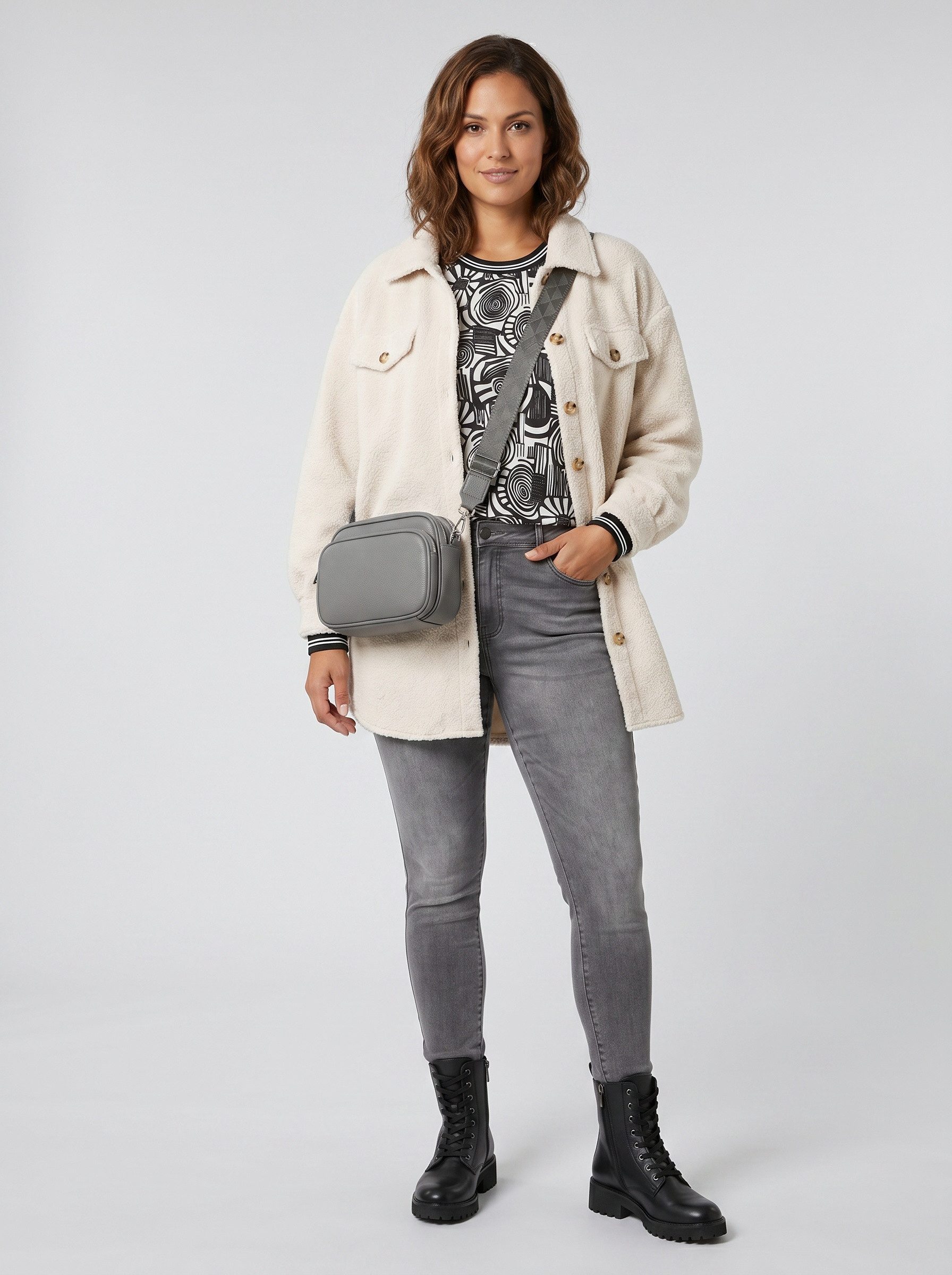 Zum Outfit 10