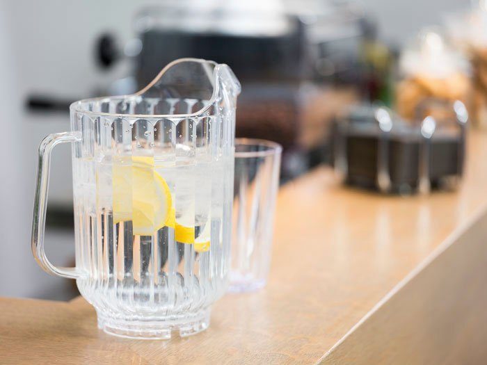 Buddy's Wasserkrug Pitcher, (1-tlg), bruchfest, robuster Kunststoff, 1,5 Liter