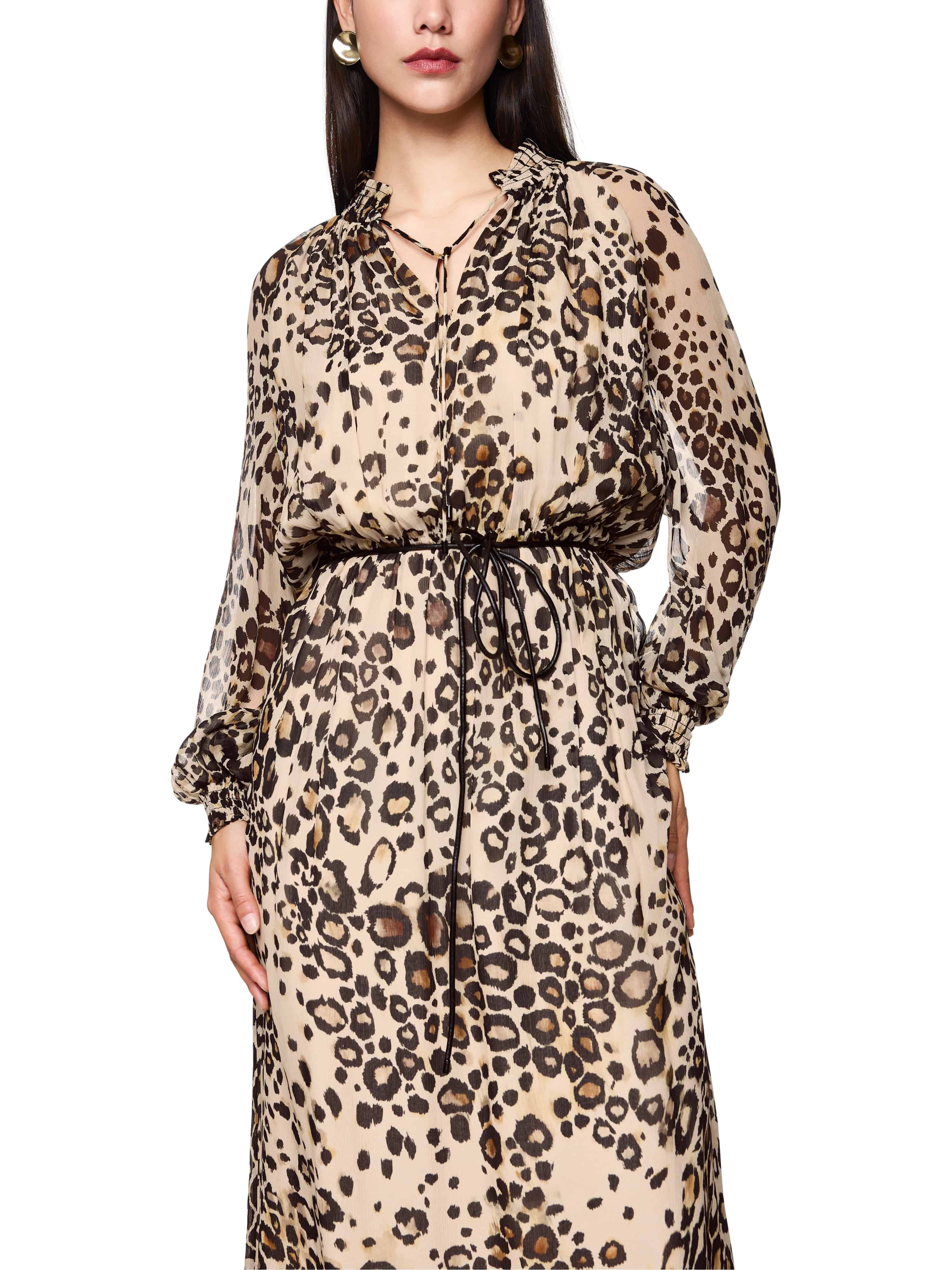 Marc Cain Maxikleid Feminine Rigour Premium Damenmode mit Leo-Print, Sommerkleid, fließend, V-Ausschnitt, locker geschnitten