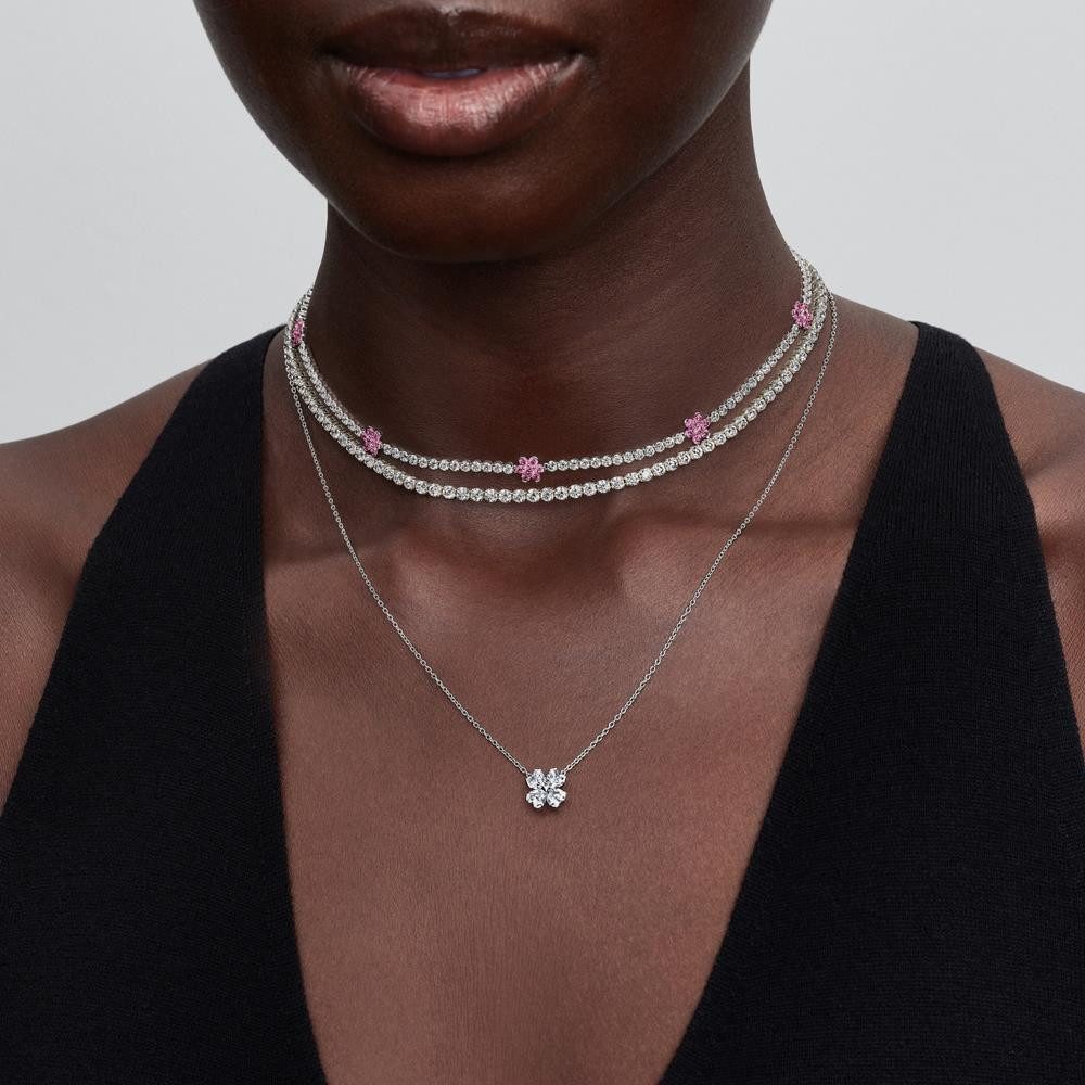 Pandora Kette mit Anhänger Kleeblatt Halskette Damen, 925er Silber von PANDORA Timeless