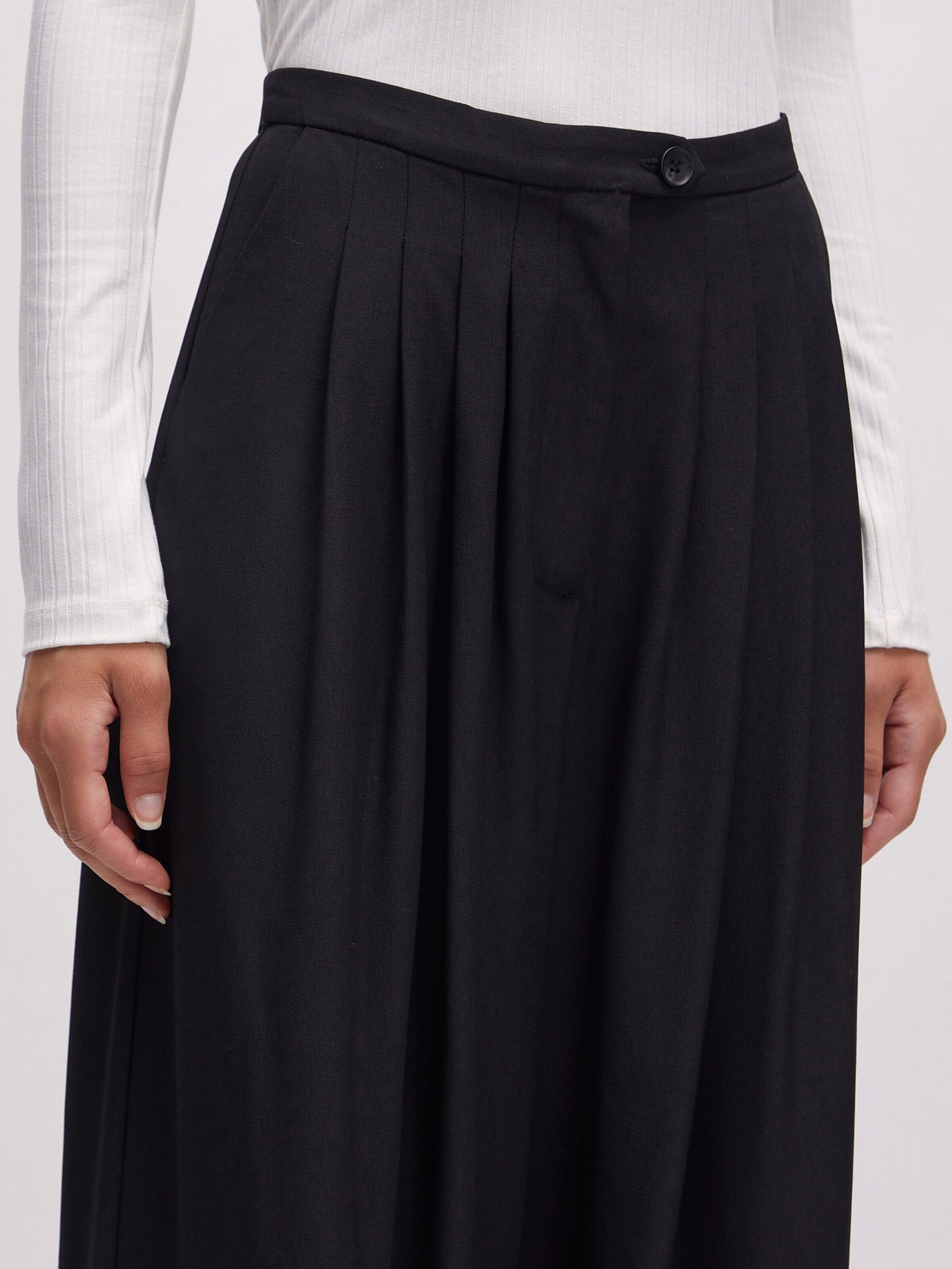 EDITED Bundfaltenhose Sandy (1-tlg) Drapiert/gerafft