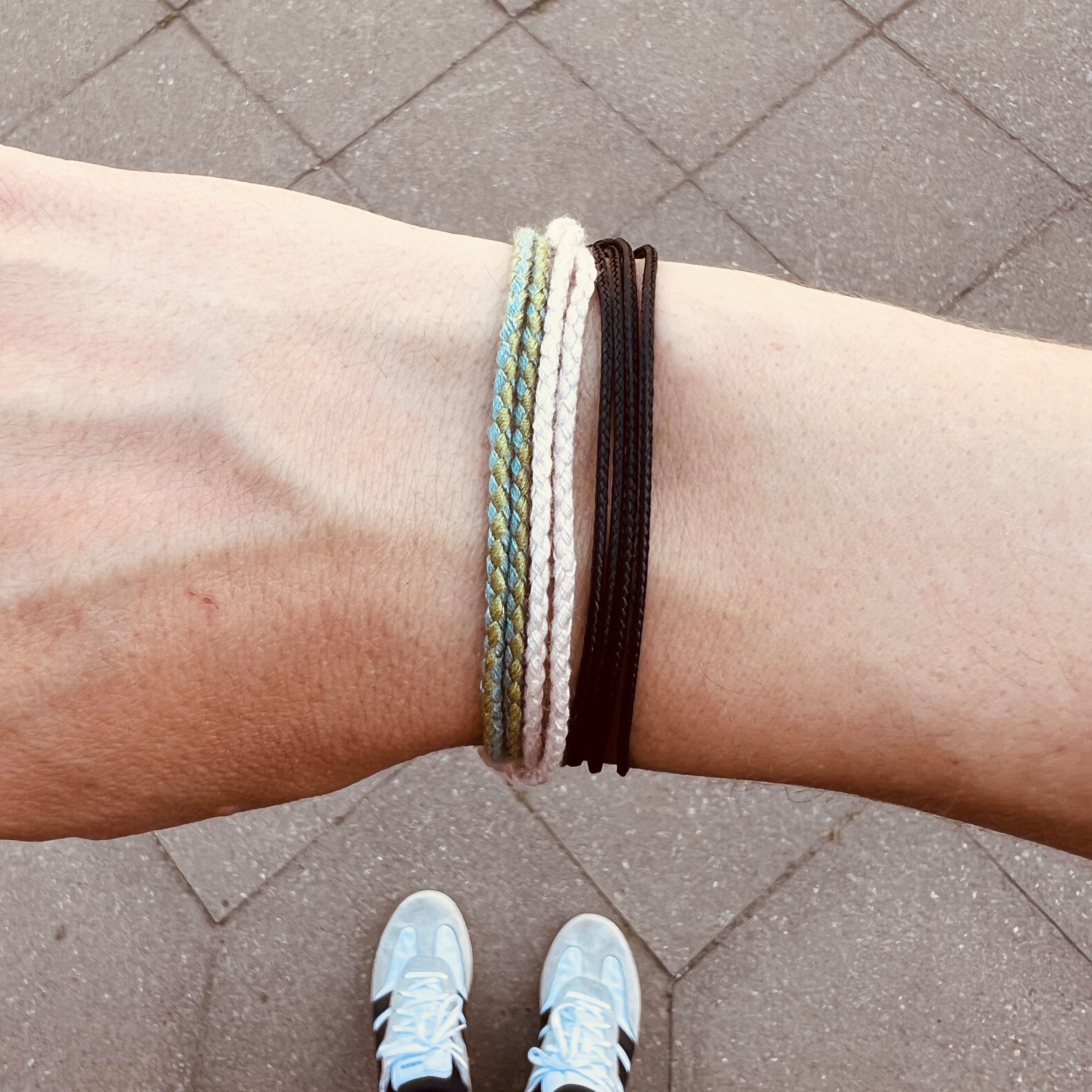 Made by Nami Armband Set Armband Herren Damen bunt mit verschiedenen Armbändern, aus Stoff und Edelstahl - Schlichtes Design - Wasserfest