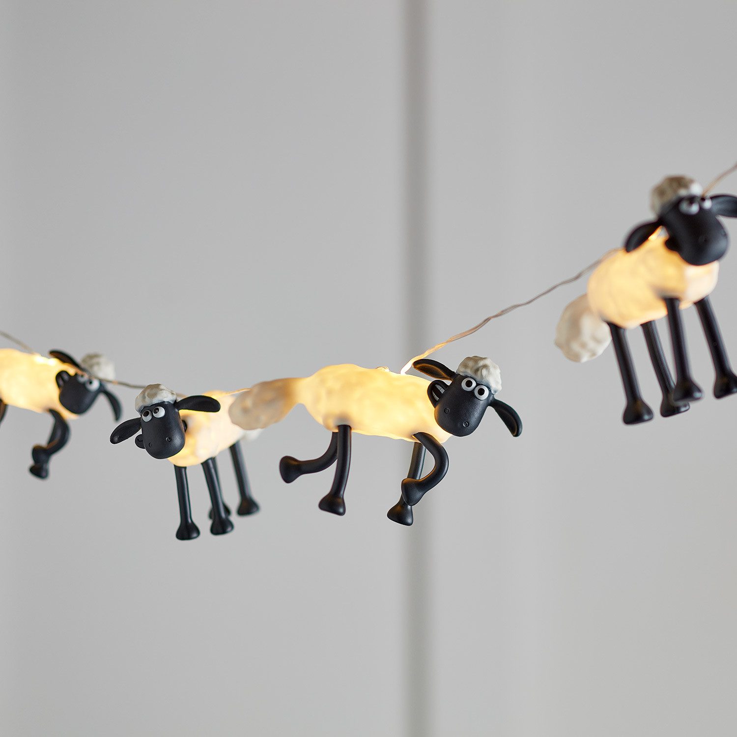 Lights4fun LED-Lichterkette Shaun the Sheep™ 8er Lichterkette mit Fernbedienung