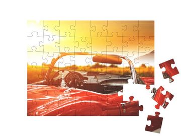 puzzleYOU Puzzle Retro-Auto im goldenen Sonnenuntergang, 48 Puzzleteile, puzzleYOU-Kollektionen Oldtimer