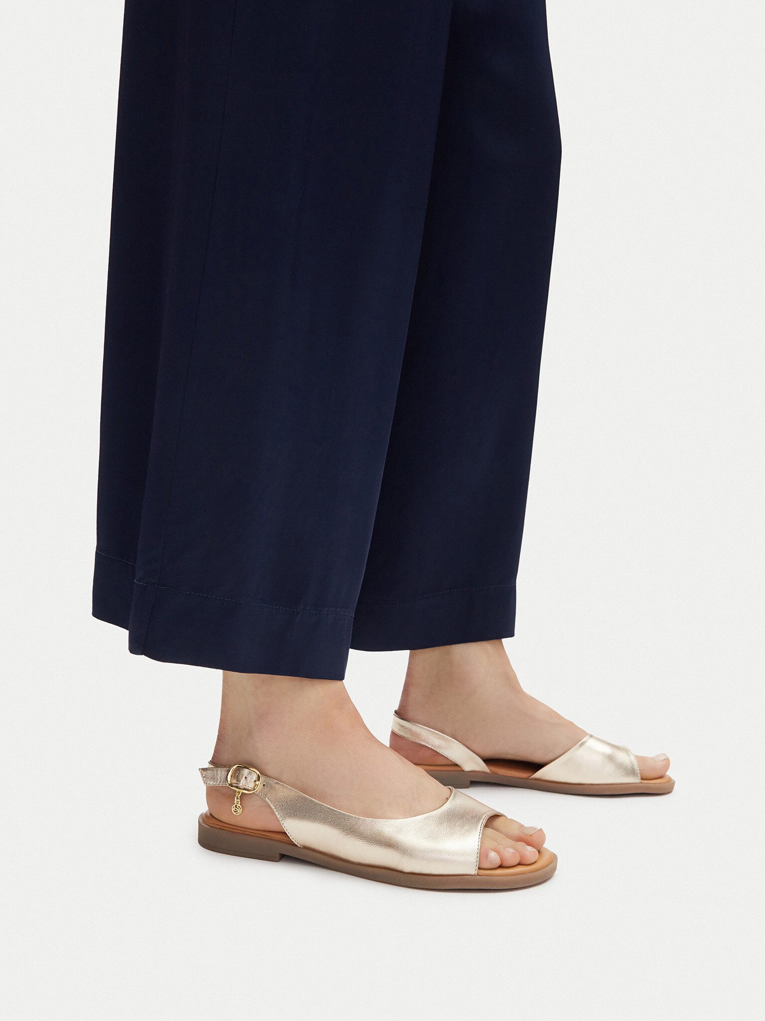 LASOCKI Lasocki Damen Sandals Gold WI16-FOXI-70 Sandale