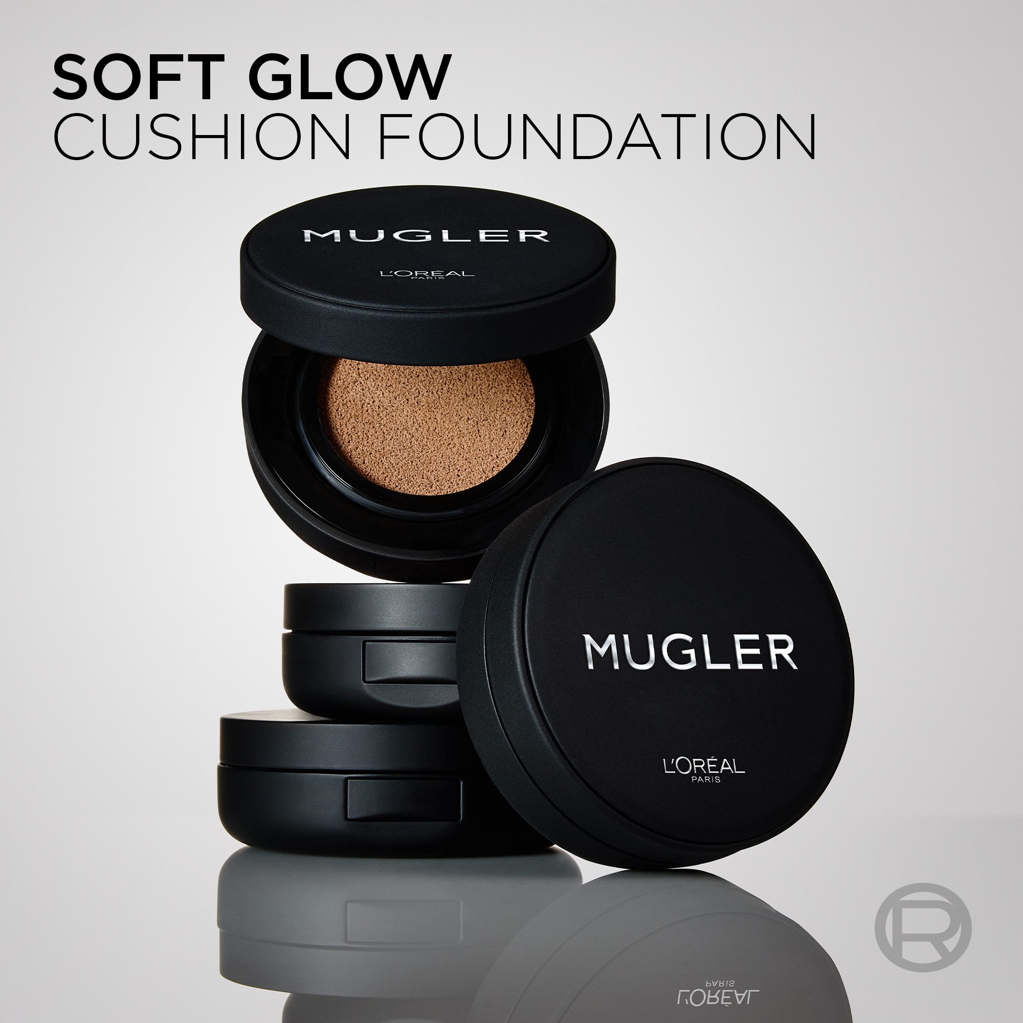 L'ORÉAL PARIS Foundation MUGLER SOFT GLOW CUSHION FOUNDATION, sorgt für eine makellose Deckkraft und einen natürlich wirkenden Teint