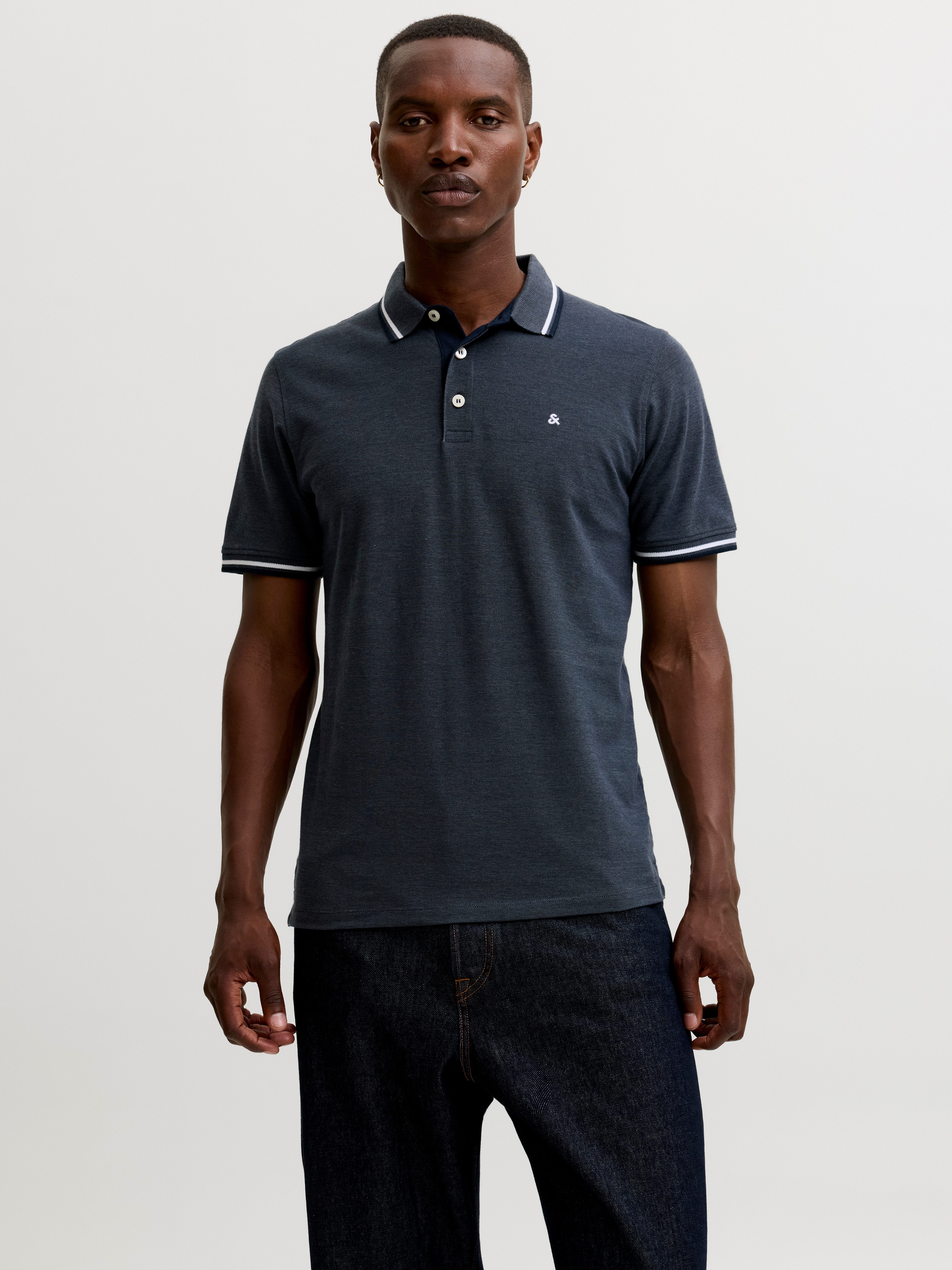 Jack & Jones Poloshirt JJEPAULOS im Doppelpack mit Logostickerei und Komfort (Packung, 2-tlg., 2er-Pack) unifarben mit Farbeinsatz, modisch, schmal, Baumwolle, Polokragen