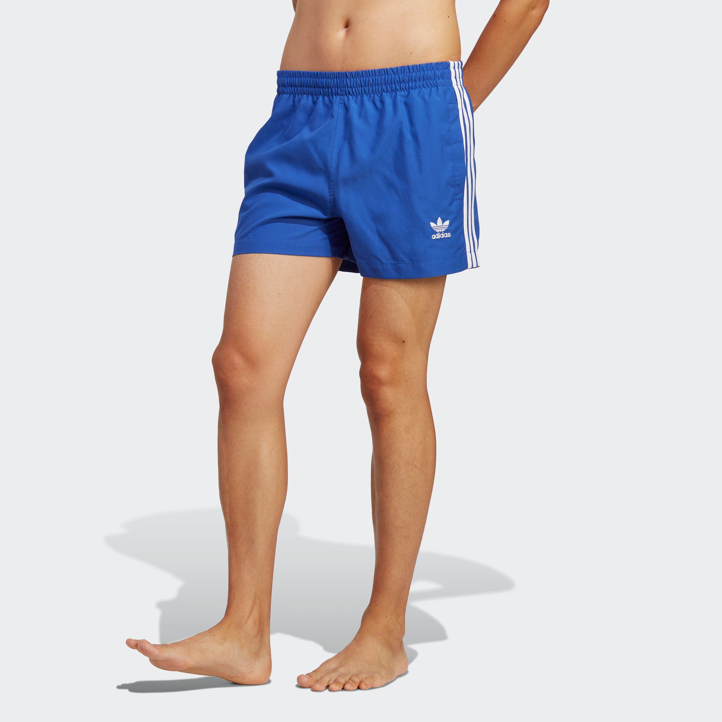 adidas Performance Badehose ORIGINALS ADICOLOR 3STREIFEN SHORT LENGTH (1-St),  Strapazierfähiges, feuchtigkeitsabsorbierendes und schnell trocknendes  Material