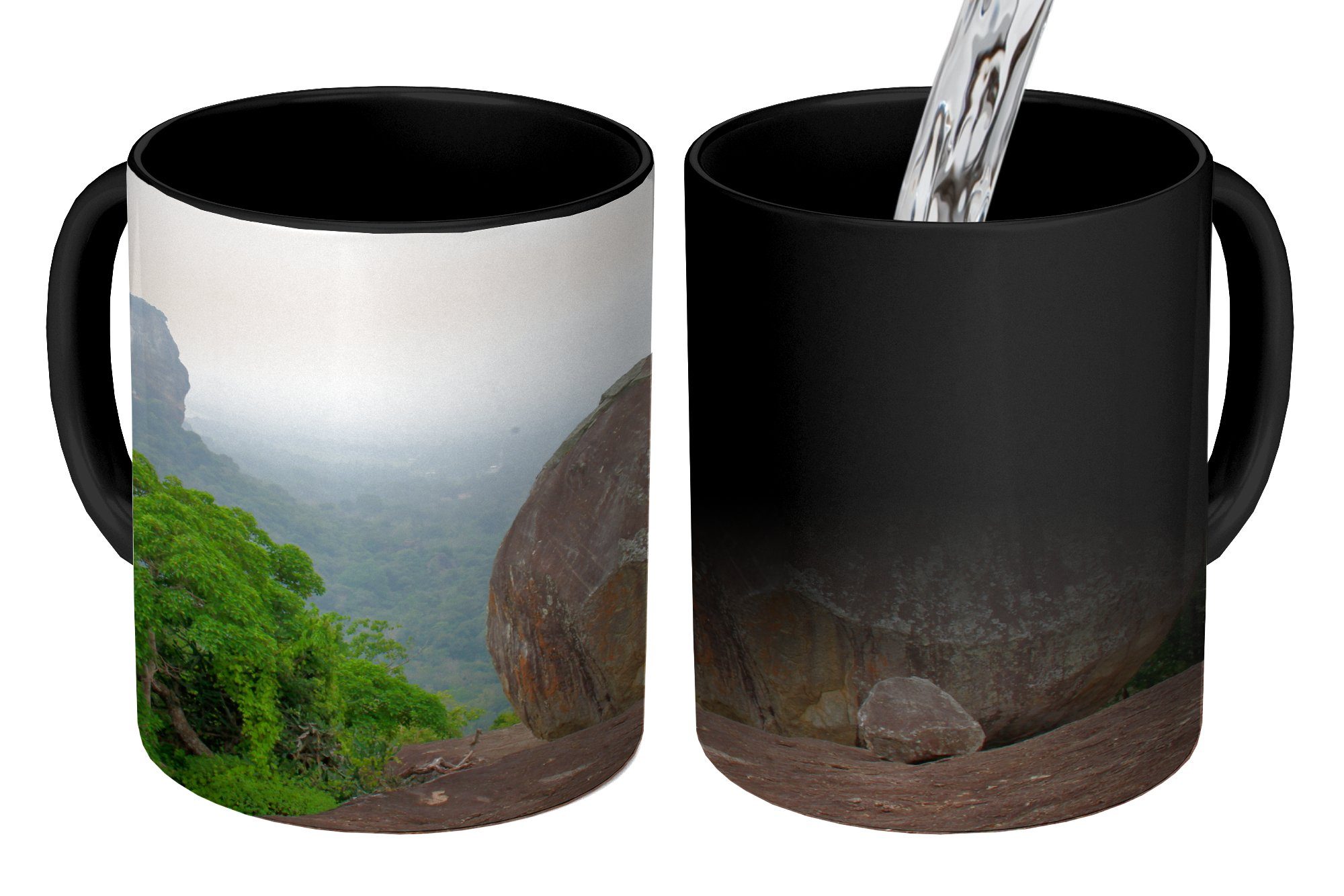 des in Geschenk Sri MuchoWow inmitten Nebels Farbwechsel, Lanka, Sigiriya-Felsen Der Tasse Zaubertasse, Kaffeetassen, Keramik, Teetasse,