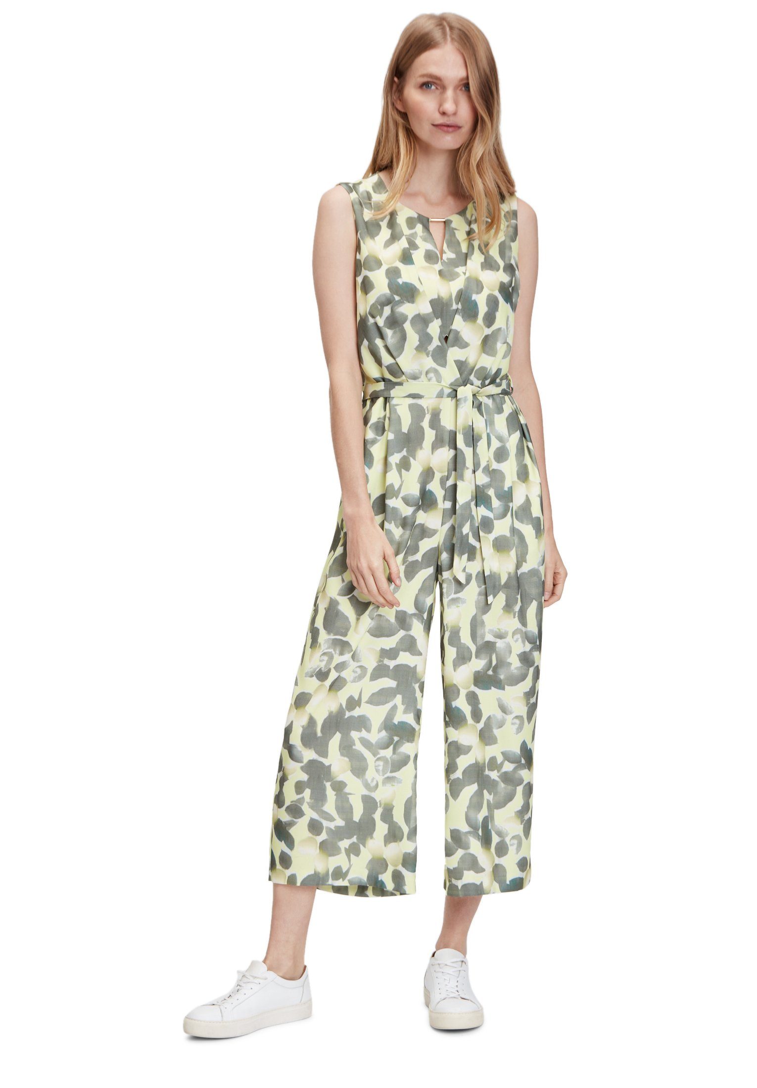 Betty&Co Jumpsuit ohne Arm (1-tlg) Druck