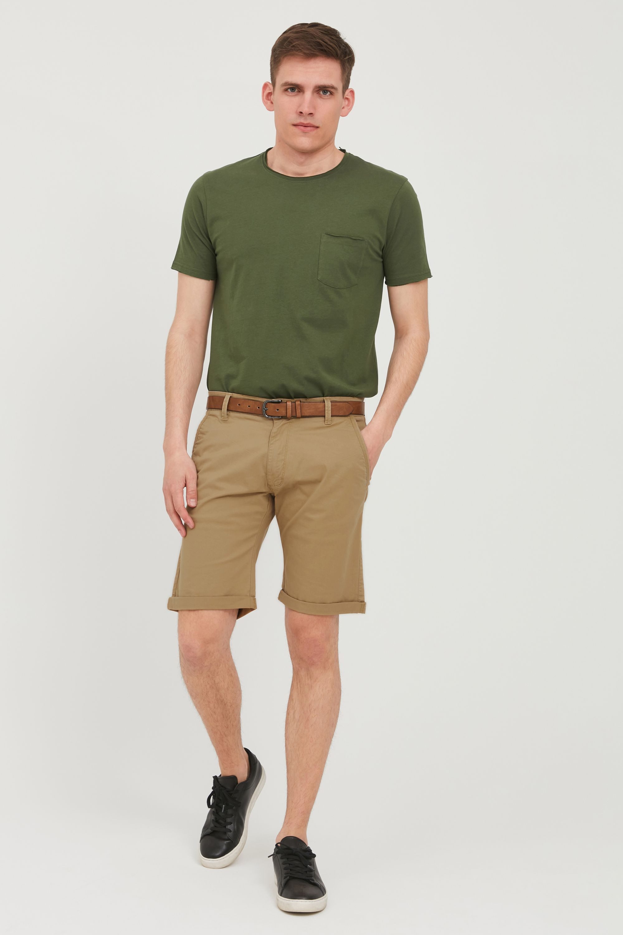 Indicode Chinoshorts IDTenefa Chino Shorts mit Gürtel