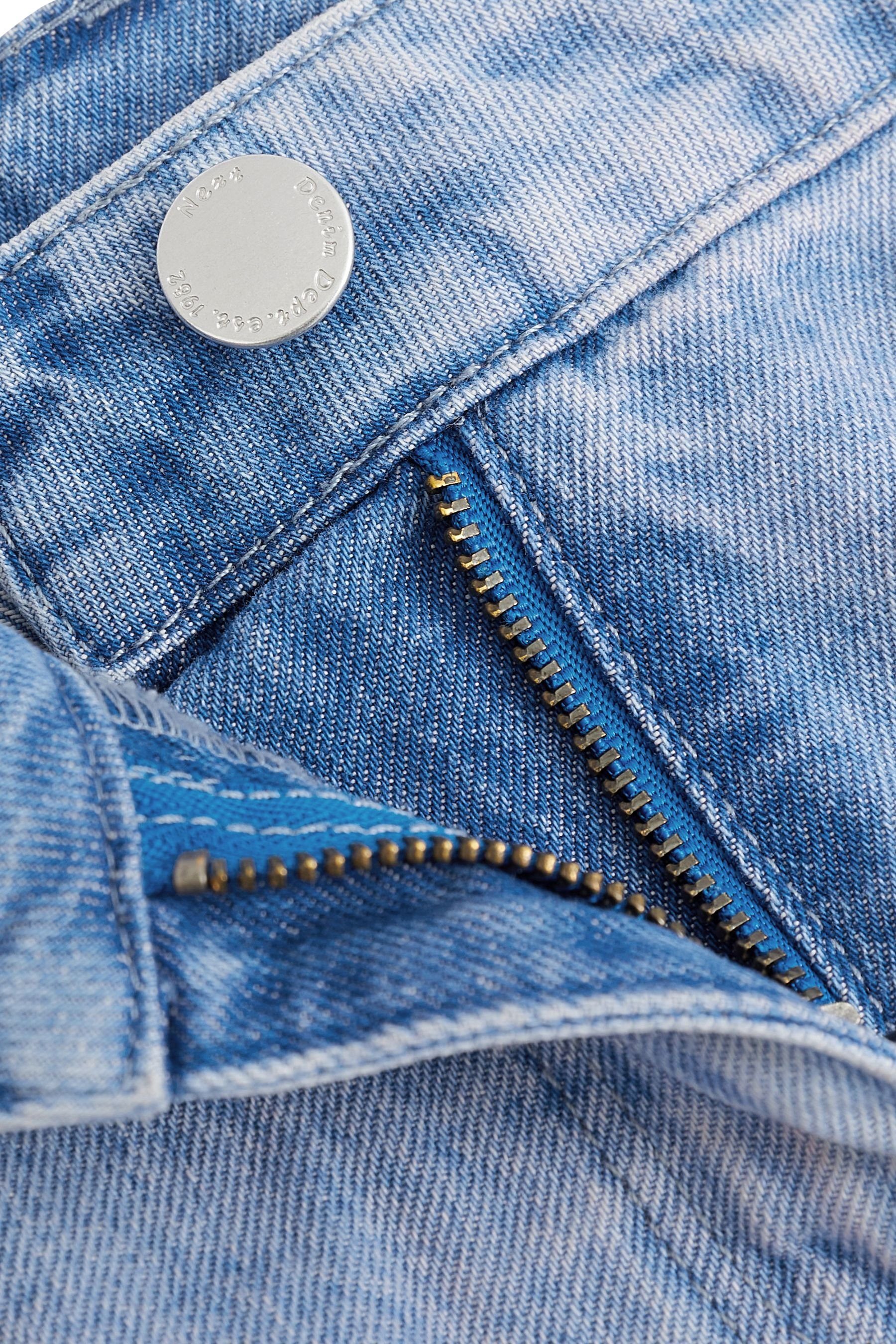 Next Jeansshorts Denim-Shorts mit ausgefranstem Saum, Regular (1-tlg)