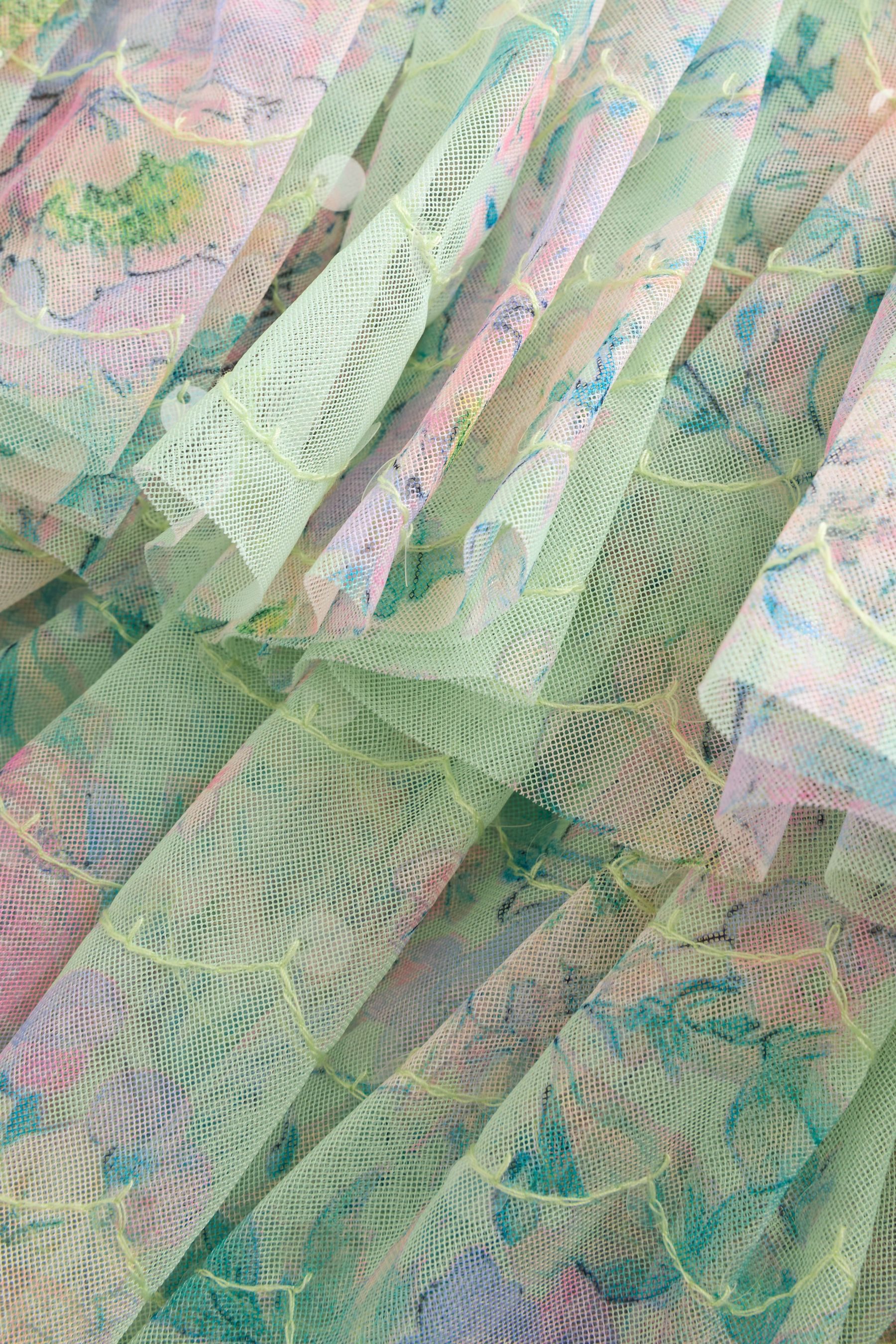 Next Tüllkleid Festliches Kleid aus Mesh mit Blumen + Pailletten (1-tlg)
