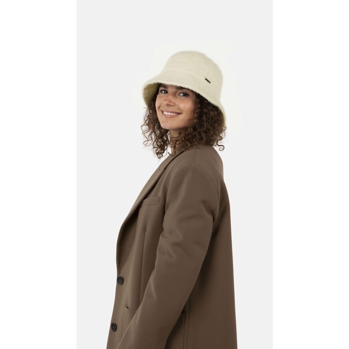 Barts Trucker Cap Lavatera Hat Trendiger Fischerhut für Damen mit haarigem Look und verstellbarem