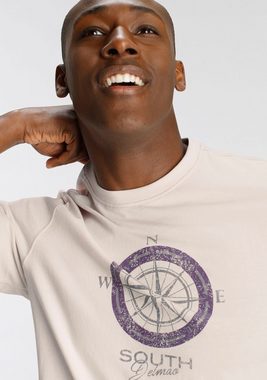 DELMAO T-Shirt mit modischem Brustprint - NEUE MARKE!