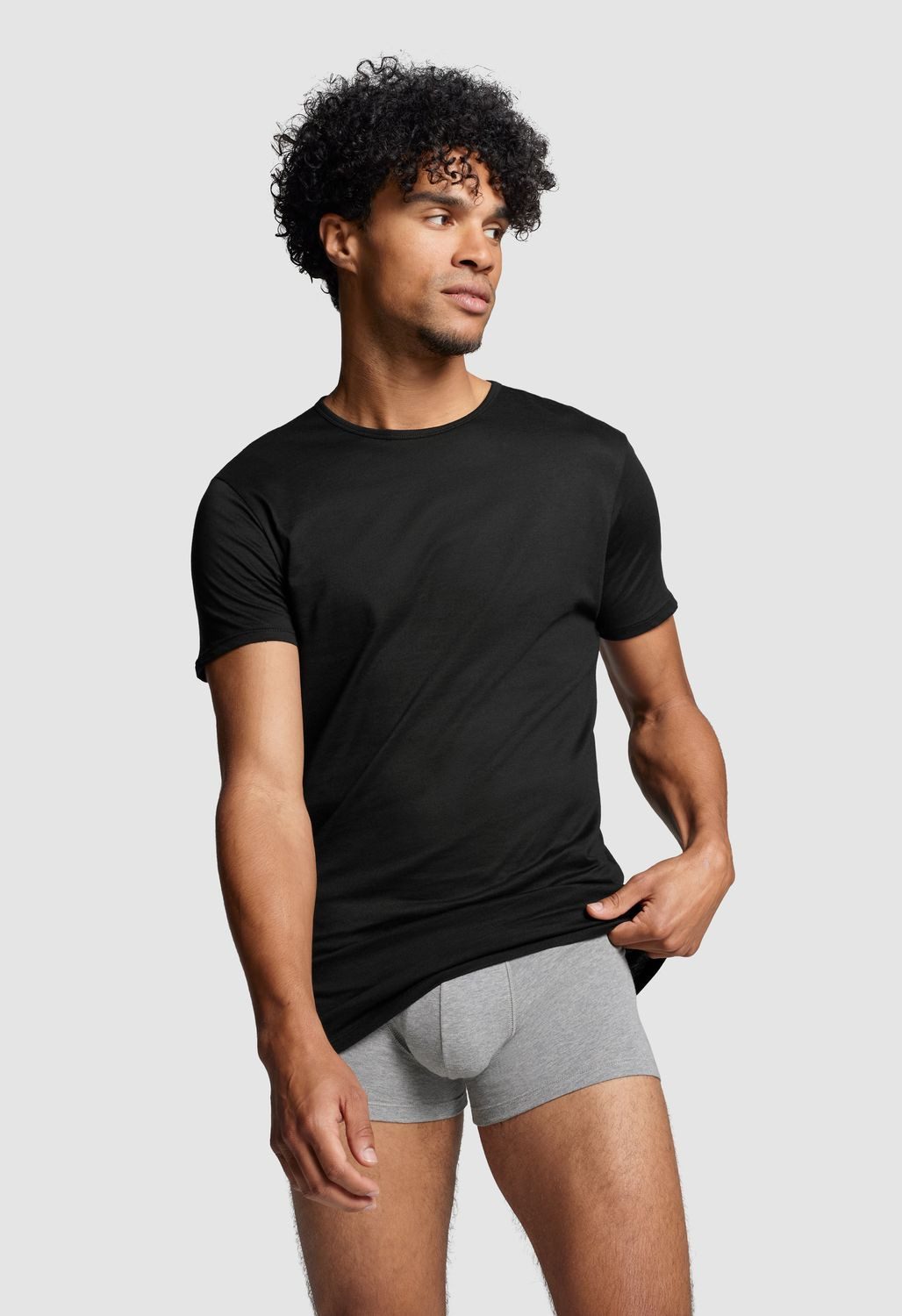 PUMA T-Shirt Basic mit Markenlabel am Ärmelrand günstig online kaufen