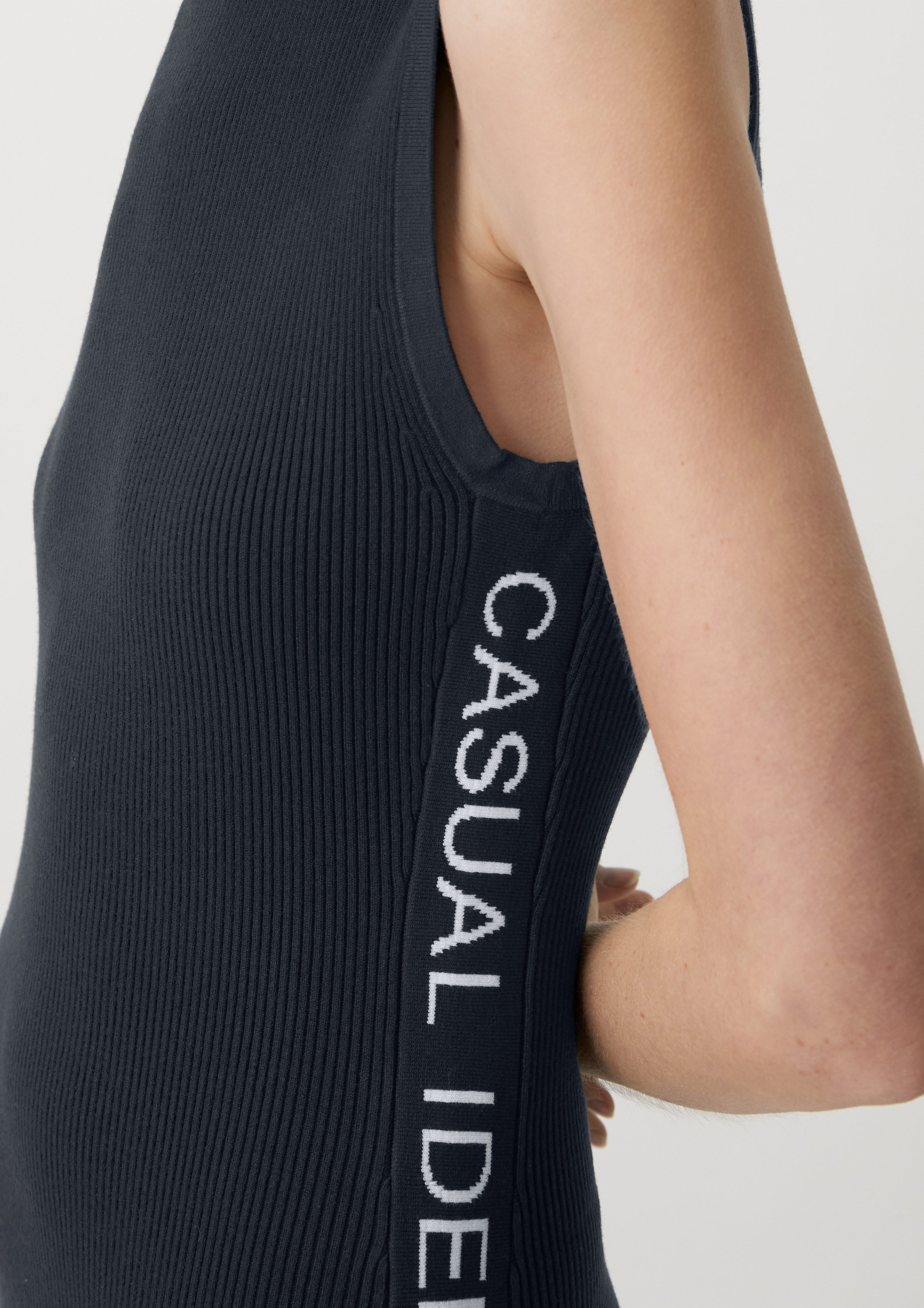 comma casual identity Minikleid aus Tape Viskosemix Kleid