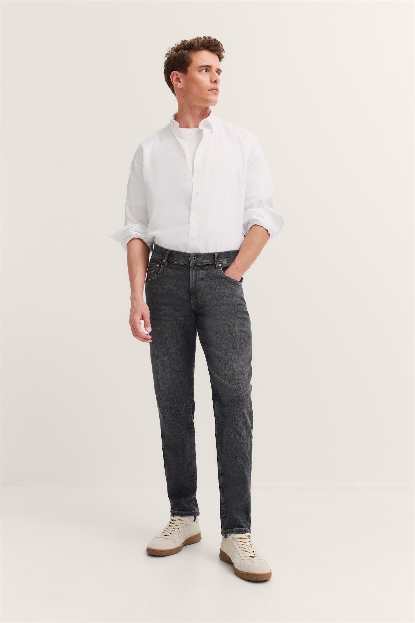 bugatti 5-Pocket-Jeans Tapered Fit aus Stretch Handcrafted Denim