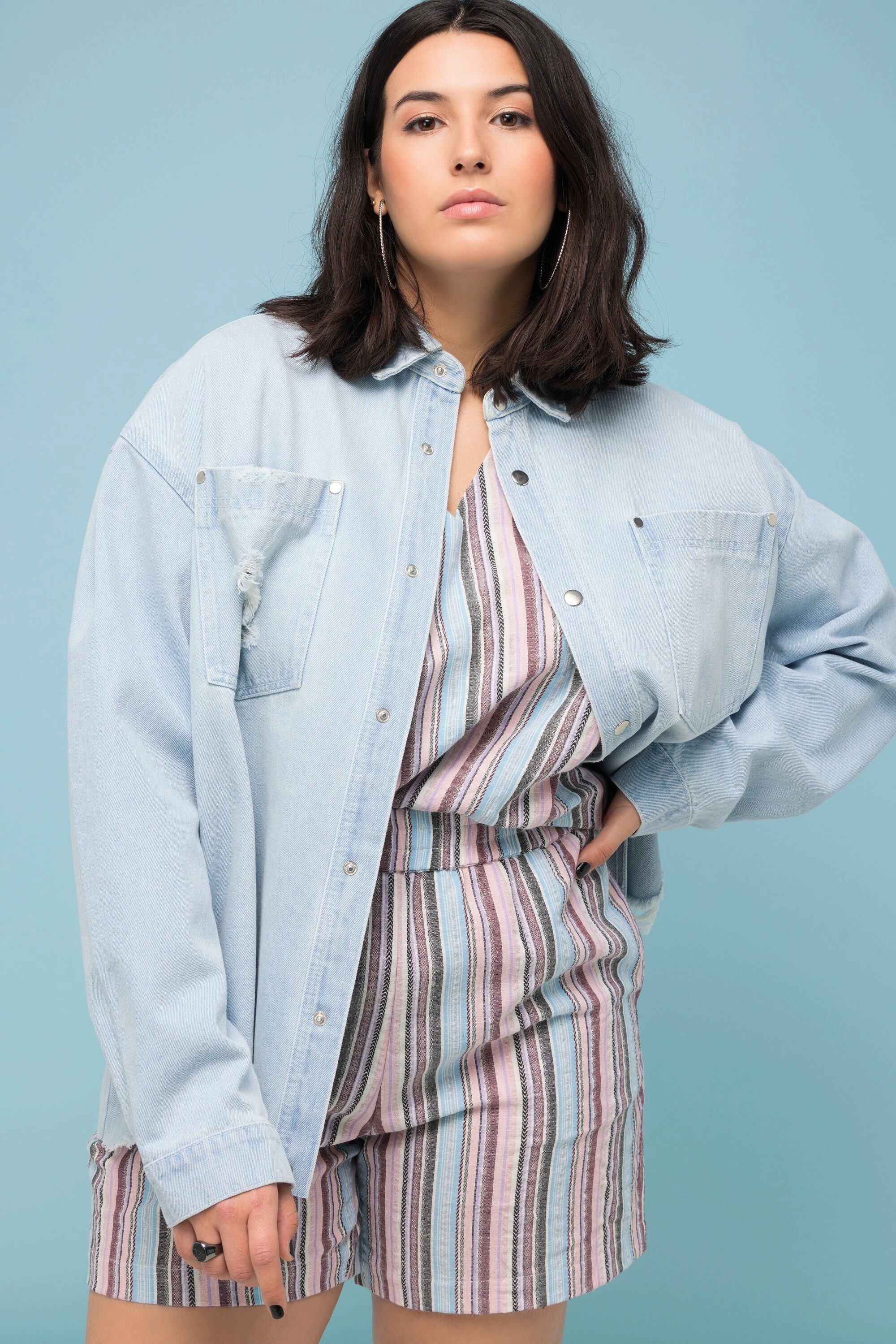 Studio Untold Hemdbluse Jeanshemd oversized destroyed Hemdkragen Langarm