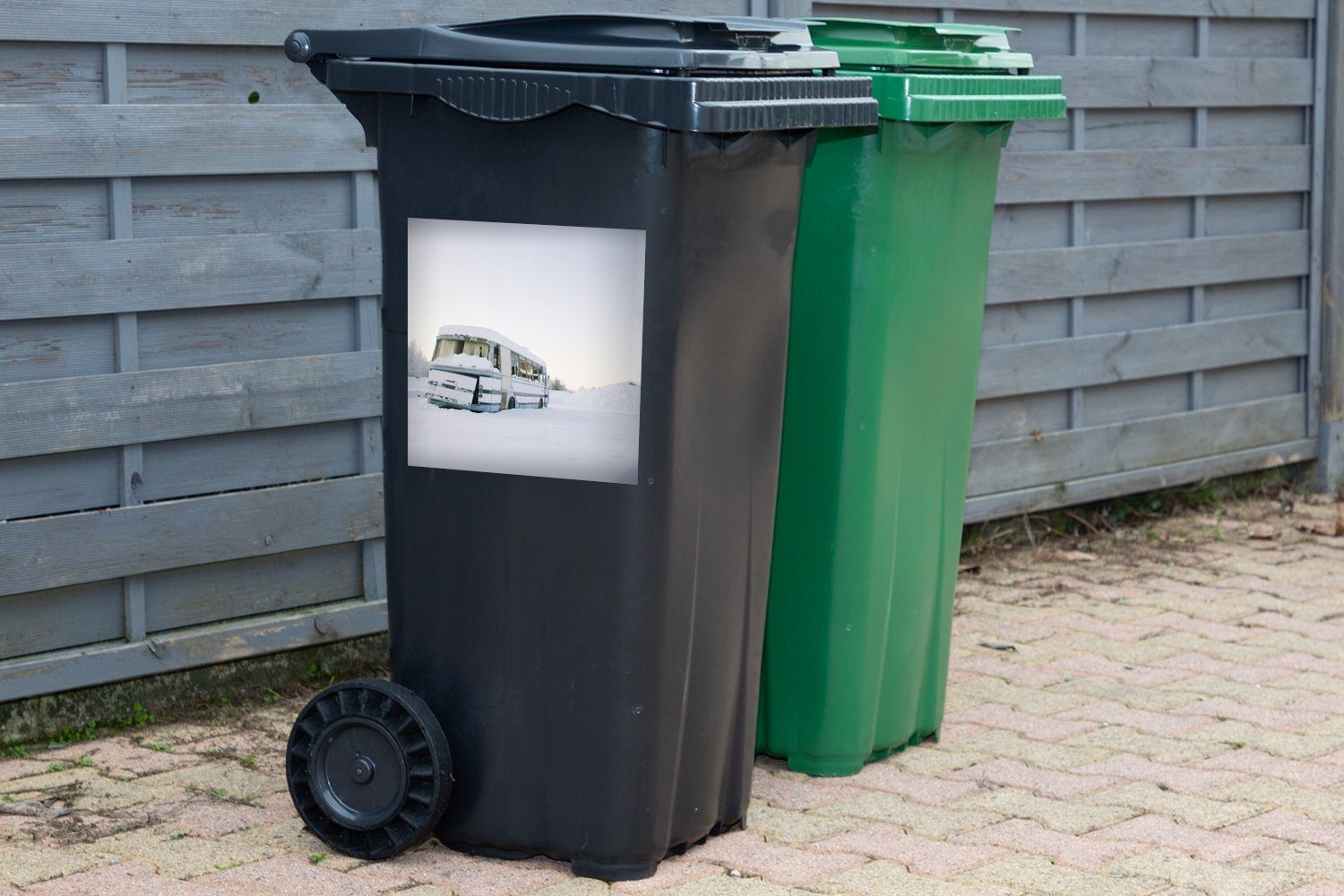 Container, Sticker, MuchoWow Schnee Mülltonne, Mülleimer-aufkleber, Wandsticker - Bus - Abfalbehälter Jahrgang (1 St),