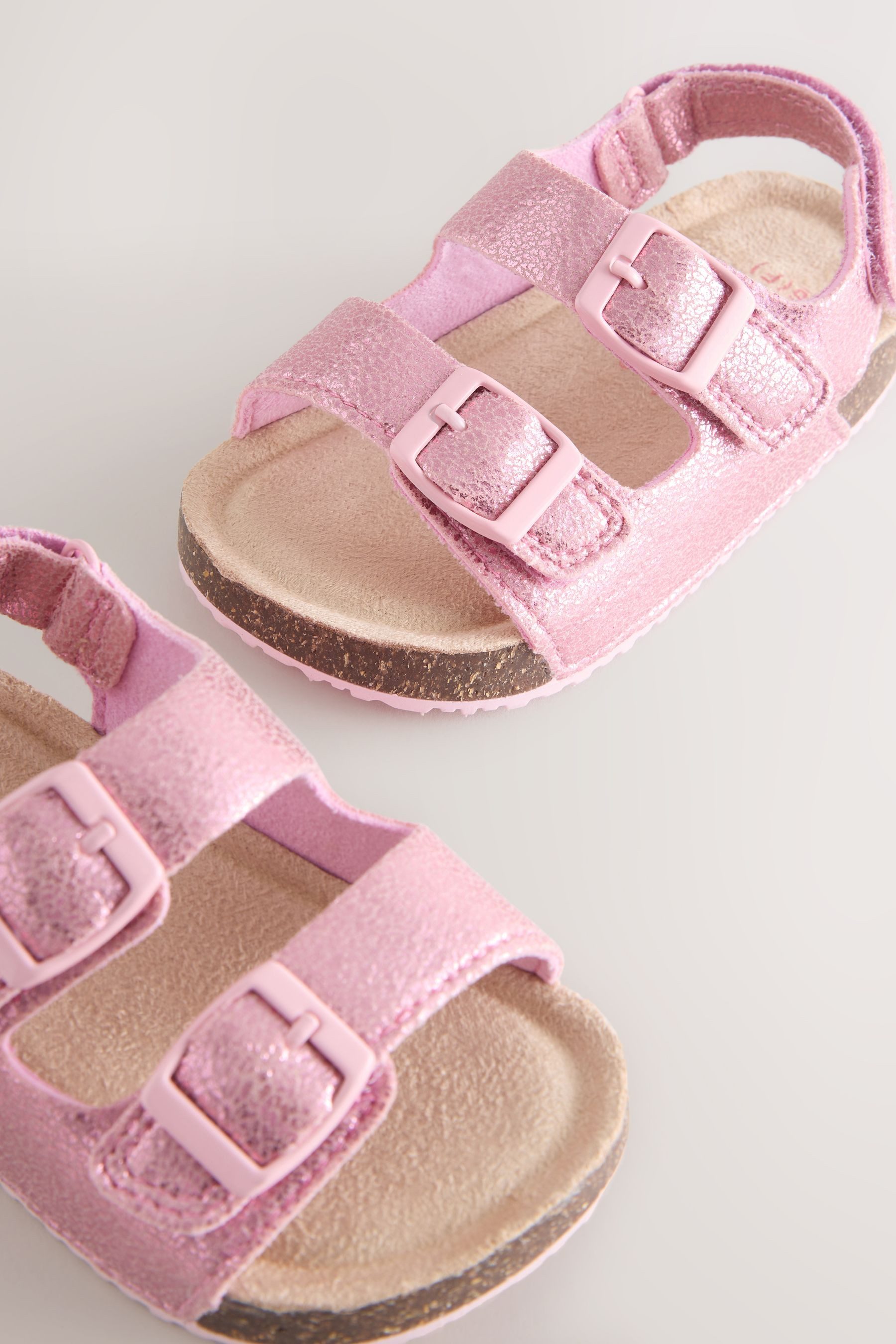 Next Sandalen mit zwei schmalen Riemchen + Kork-Fußbett Sandale (1-tlg)