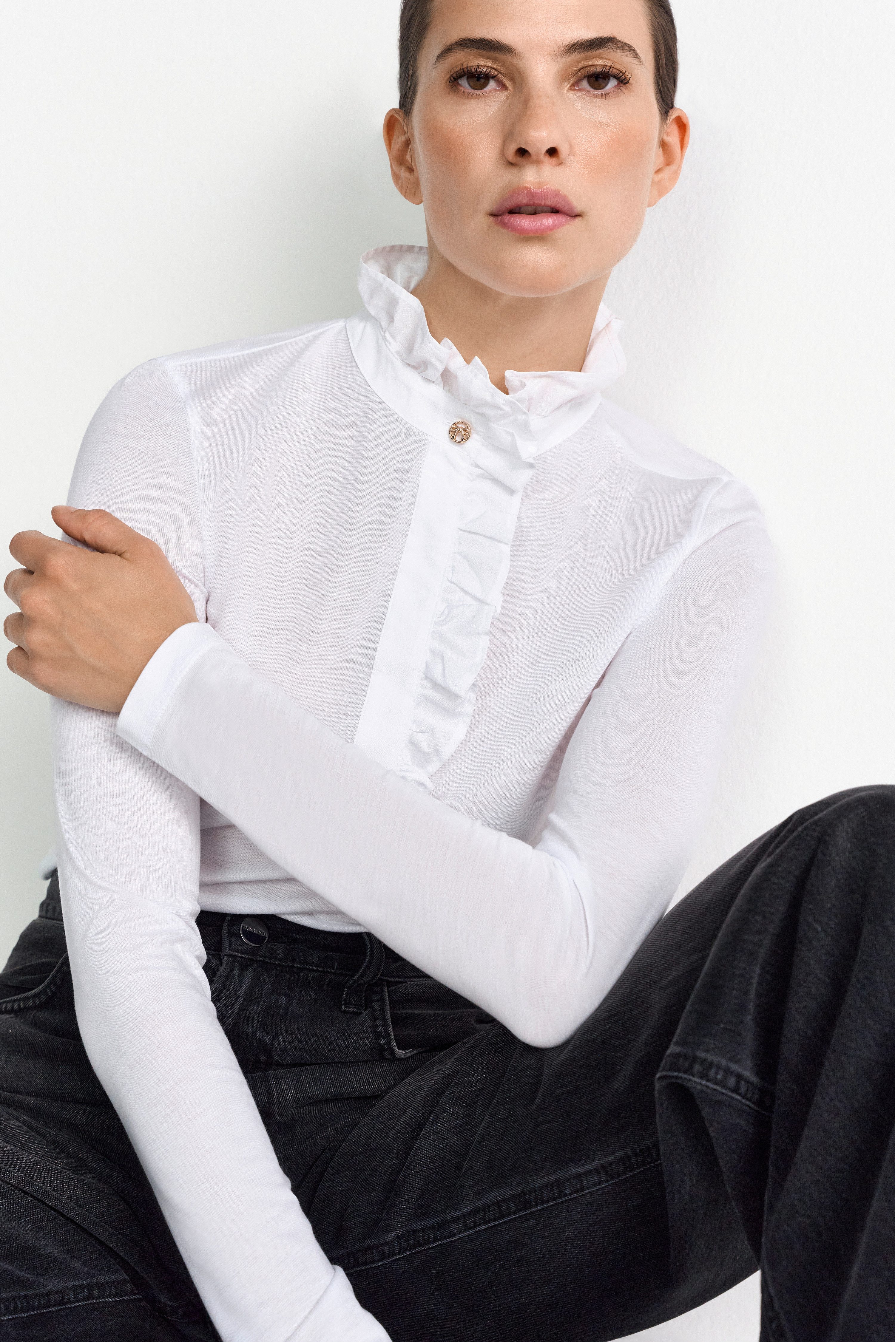 RICHROYAL Longsleeve mit Rüschenkragen, gerader Schnitt günstig online kaufen