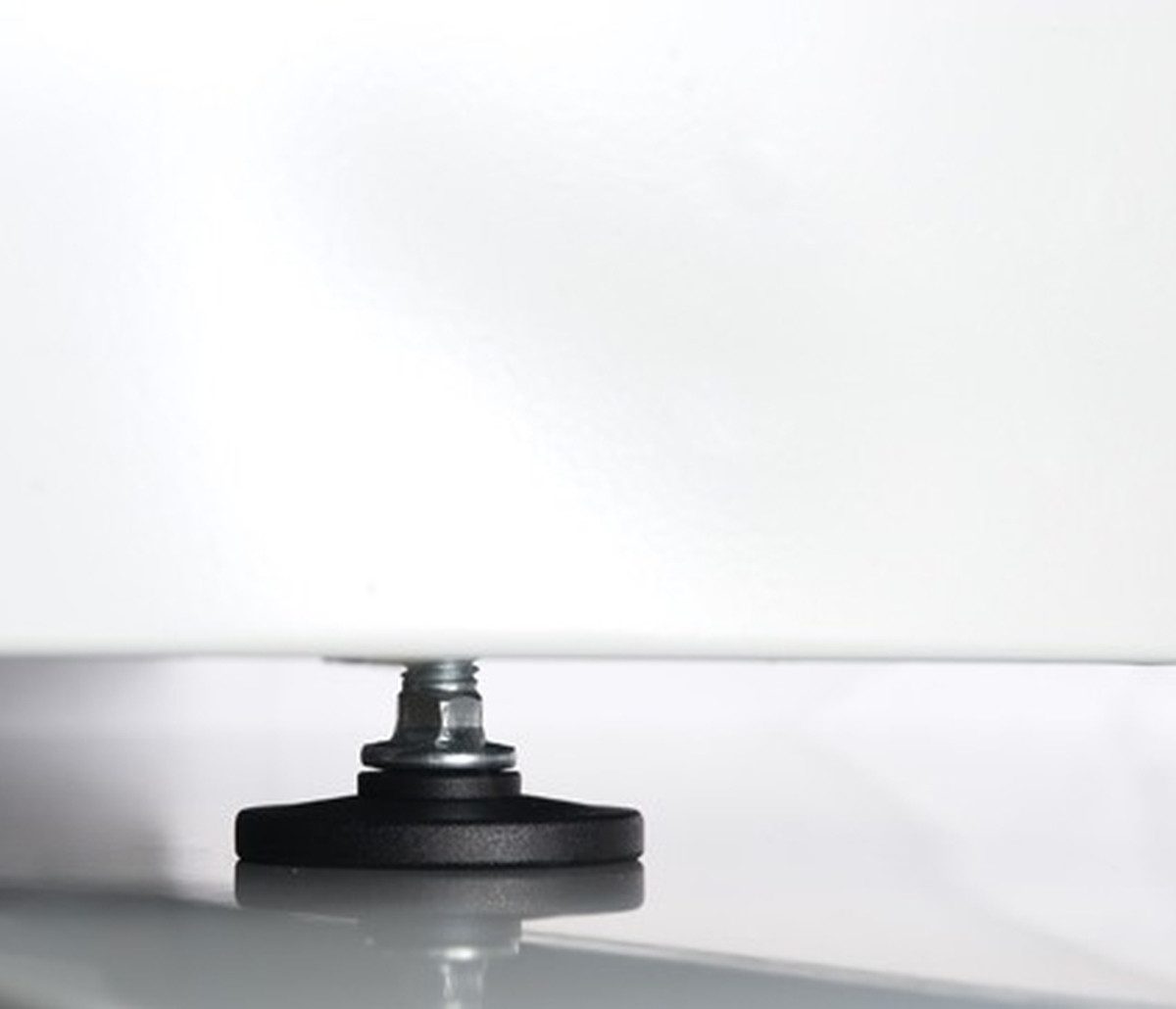 Bisley Aktenschrank Höhenausgleichsfüße für Garderobenschränke VE=4 Stück