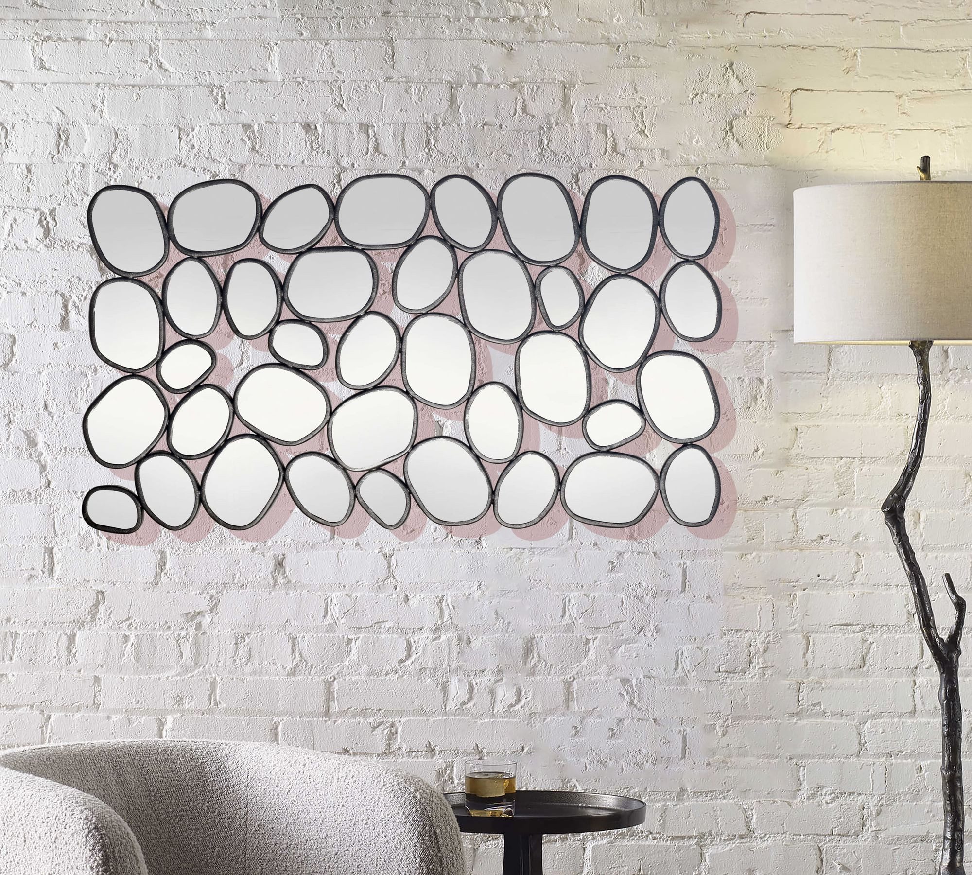 FINEBUY Wandspiegel 56x99cm Tropfen Spiegel mit schwarzem Metallrahmen modern FB112861 (Organisches Design trifft Funktion), Flexibel montierbar und stilvoll