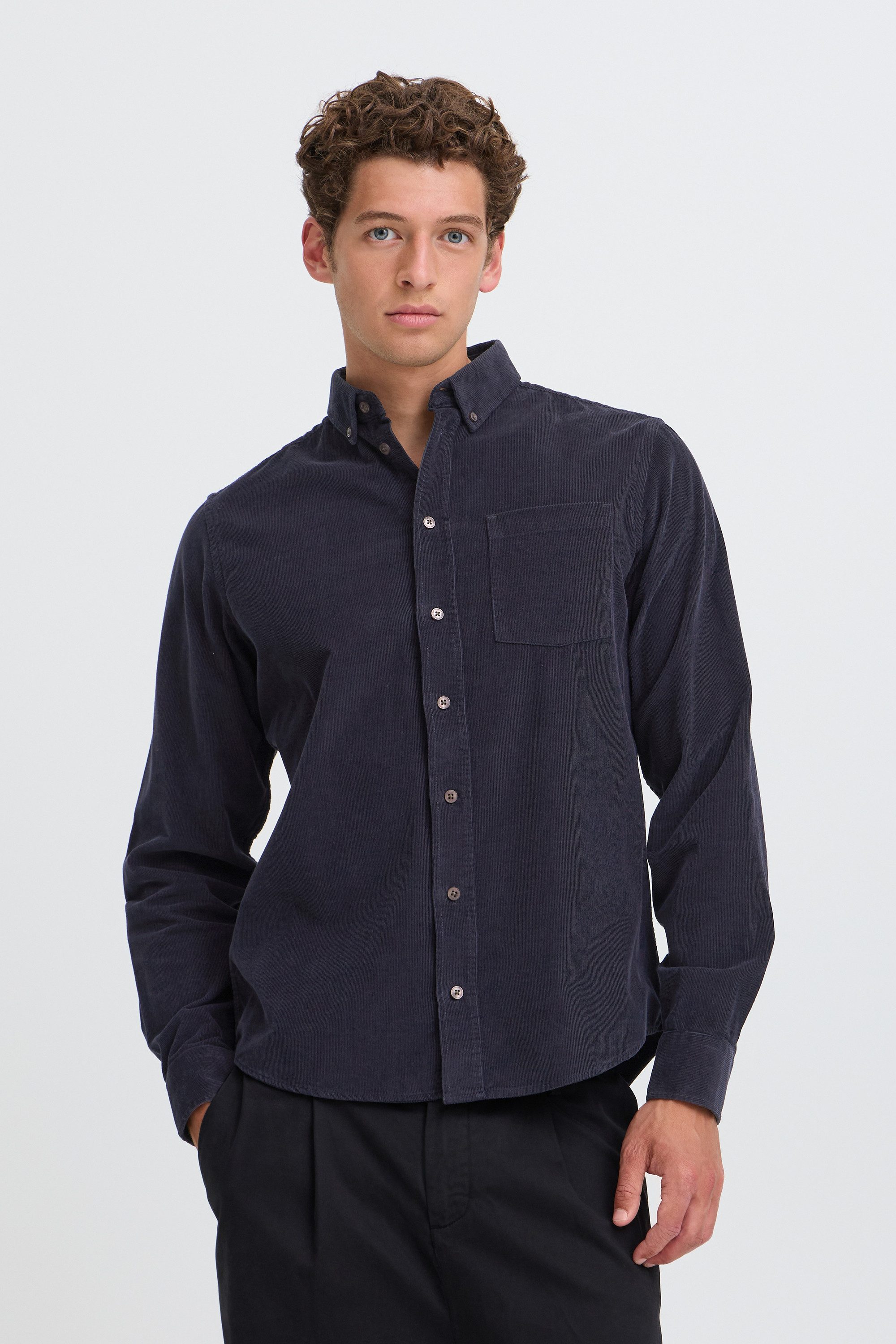 Casual Friday Langarmhemd CFAton Modisches Hemd. Reduzierter Preis € 45,99. Unverbindliche Preisempfehlung € 59,99