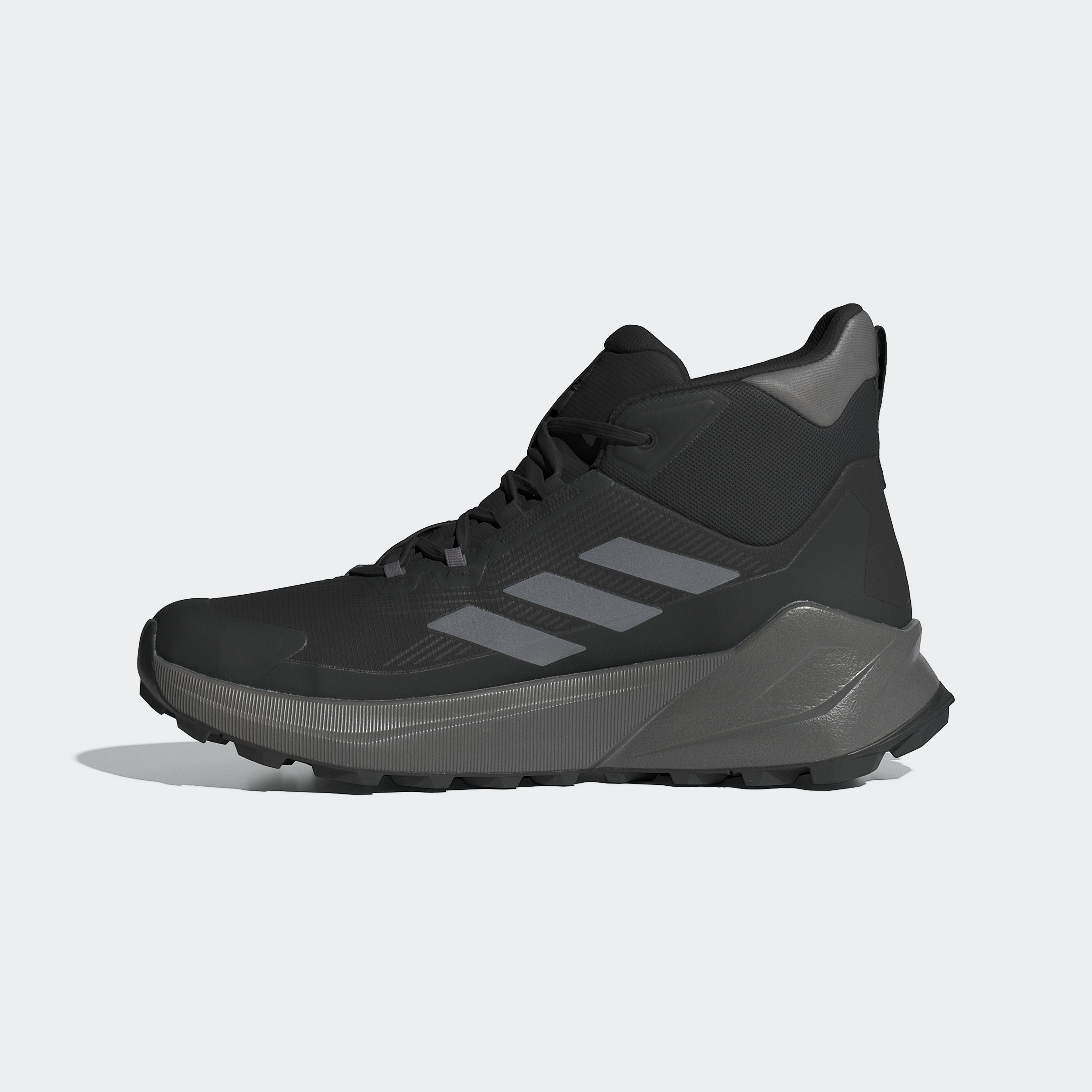 Core Black / Carbon / Grey Four